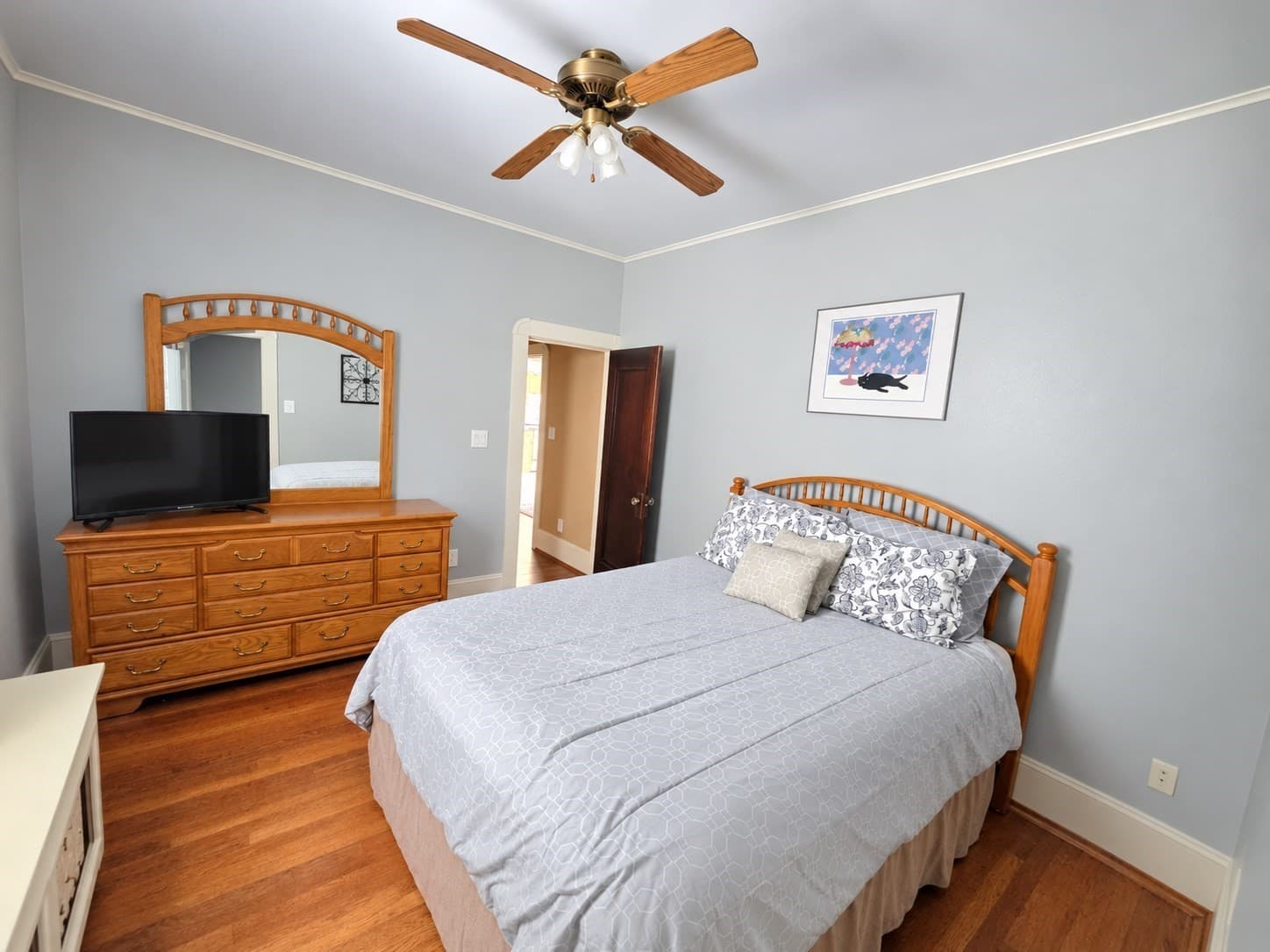 Single Family Residence at 42 Byron St, New Bedford MA 02740, New Bedford, photo 10 of 25