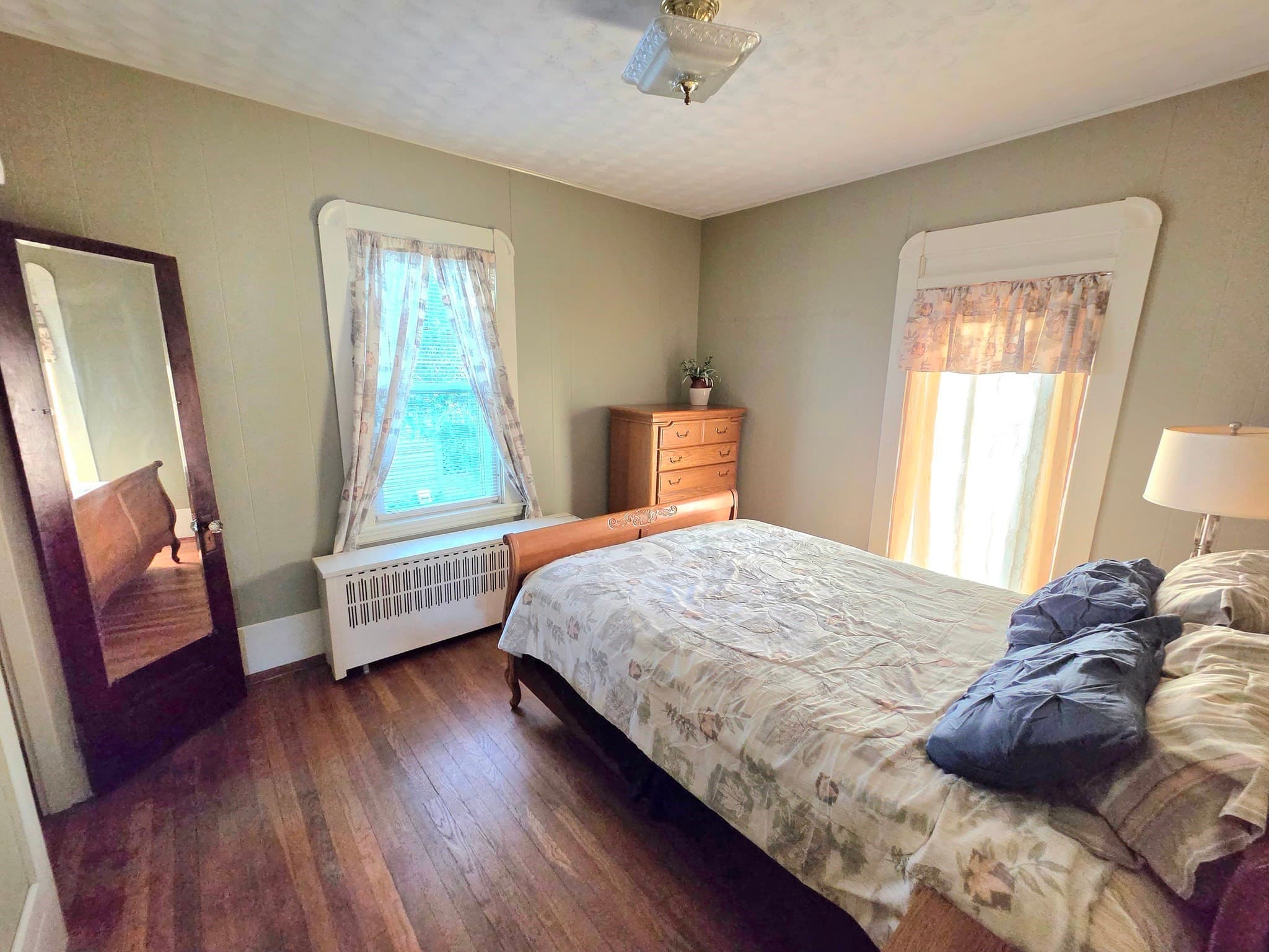 Single Family Residence at 42 Byron St, New Bedford MA 02740, New Bedford, photo 11 of 25