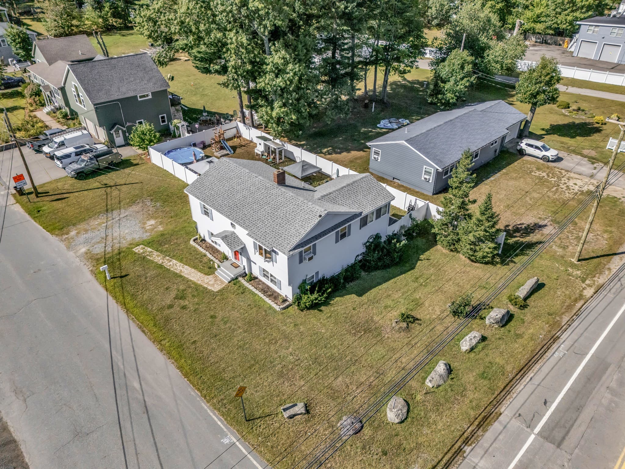 Single Family Residence at 2 Pine St, Salisbury MA 01952, Salisbury, photo 6 of 13