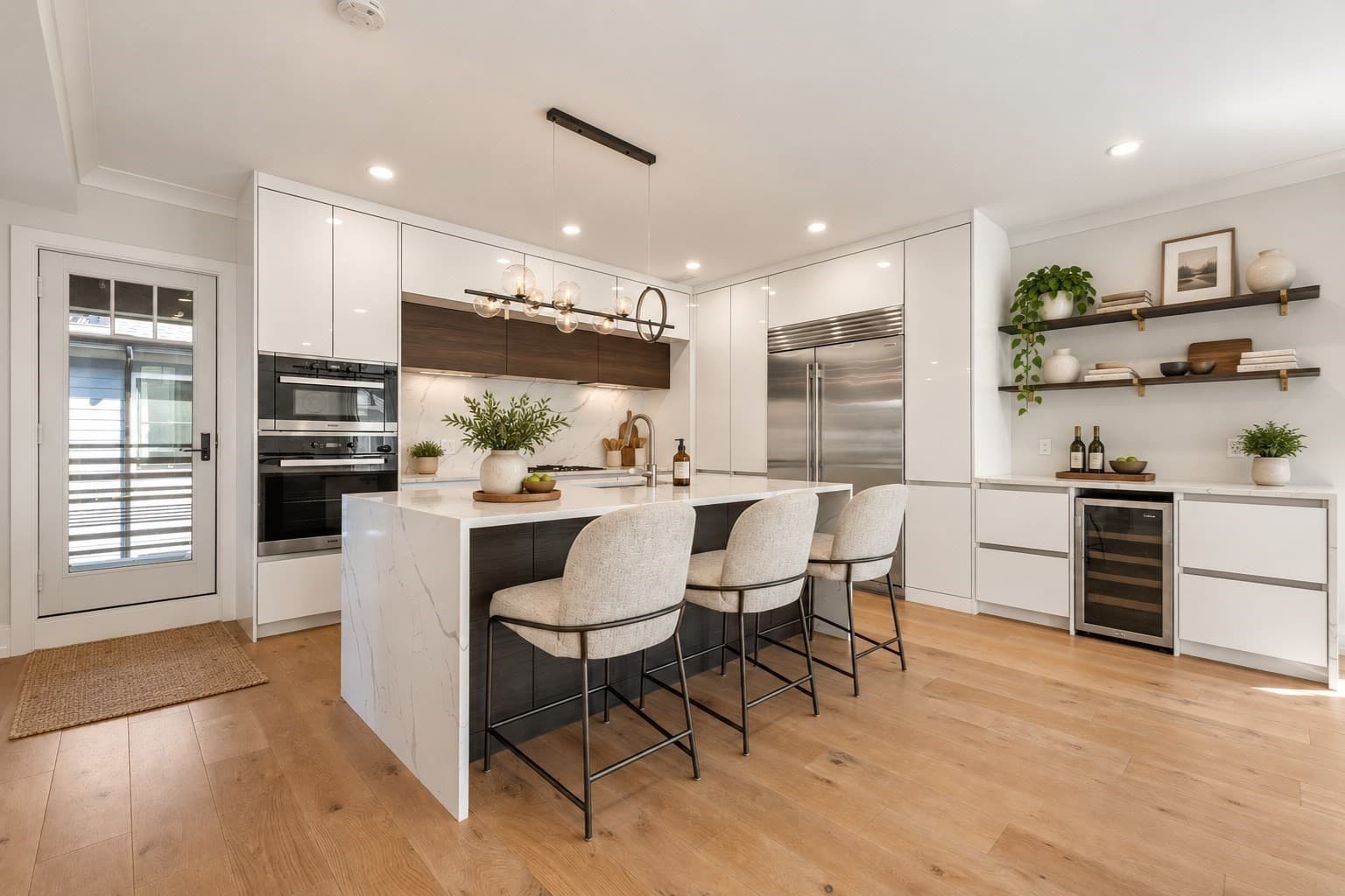 Condominium at 78-80 Verndale # 80, Brookline MA 02446, Brookline, photo 4 of 21