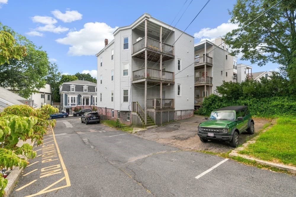 4 Family - 4 Units Up/Down at 42 Moseley St, Boston MA 02125, Boston, photo 22 of 24