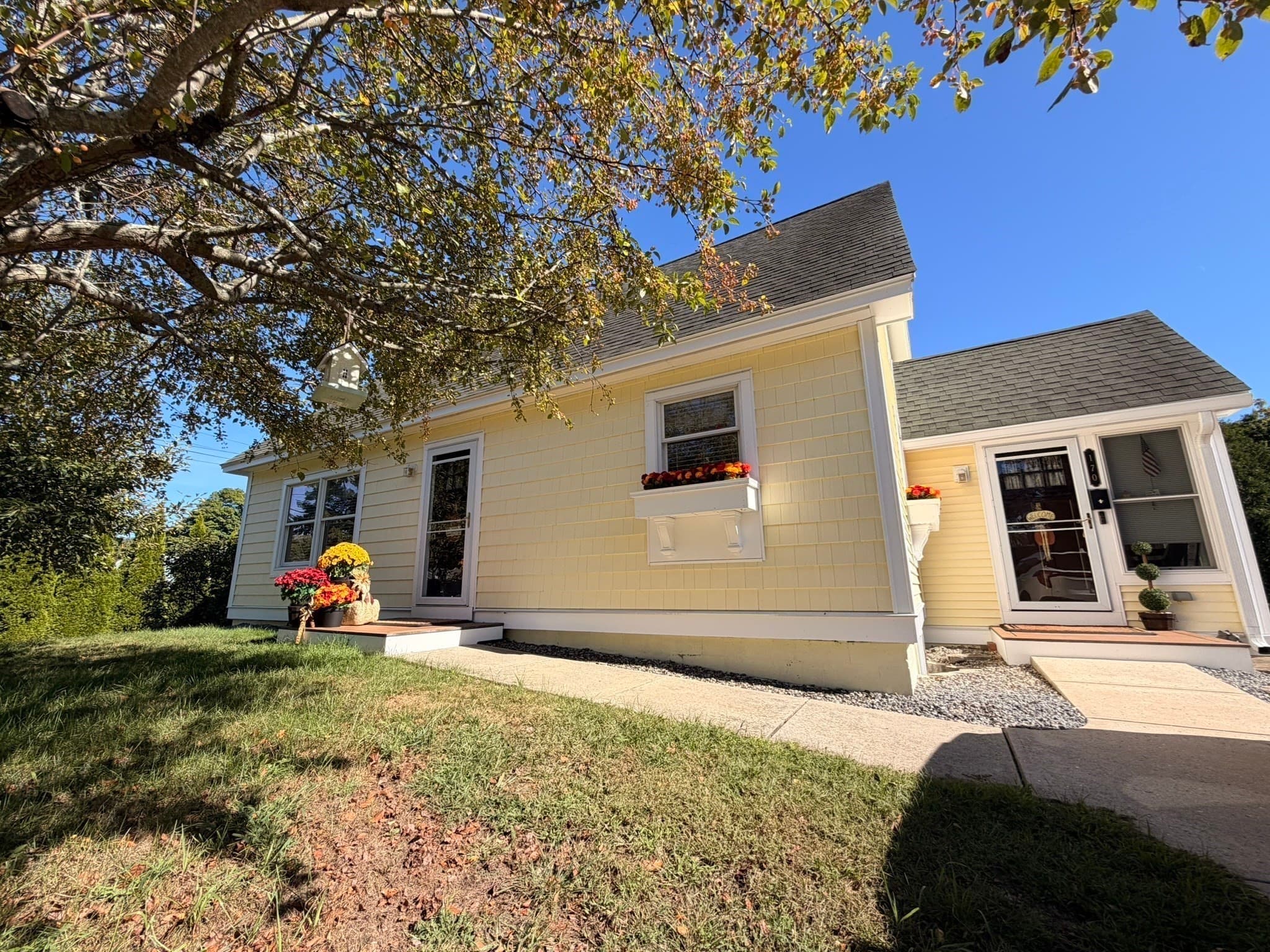 Single Family Residence at 170 Main St, Groveland MA 01834, Groveland, photo 2 of 37
