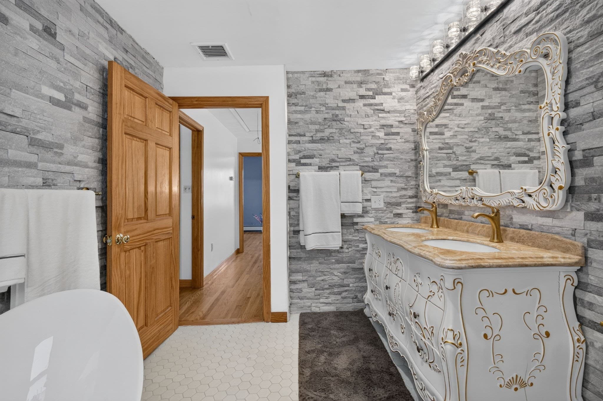 Single Family Residence at 21 Parker St, Boston MA 02129, Boston, photo 23 of 41