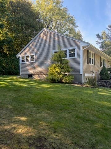 Single Family Residence at 39 Chevy Chase Rd, Worcester MA 01606, Worcester, photo 5 of 34