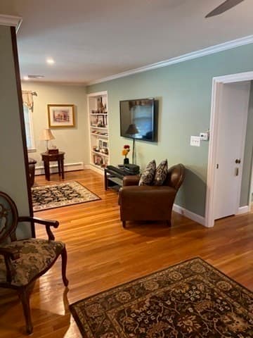 Single Family Residence at 39 Chevy Chase Rd, Worcester MA 01606, Worcester, photo 11 of 34