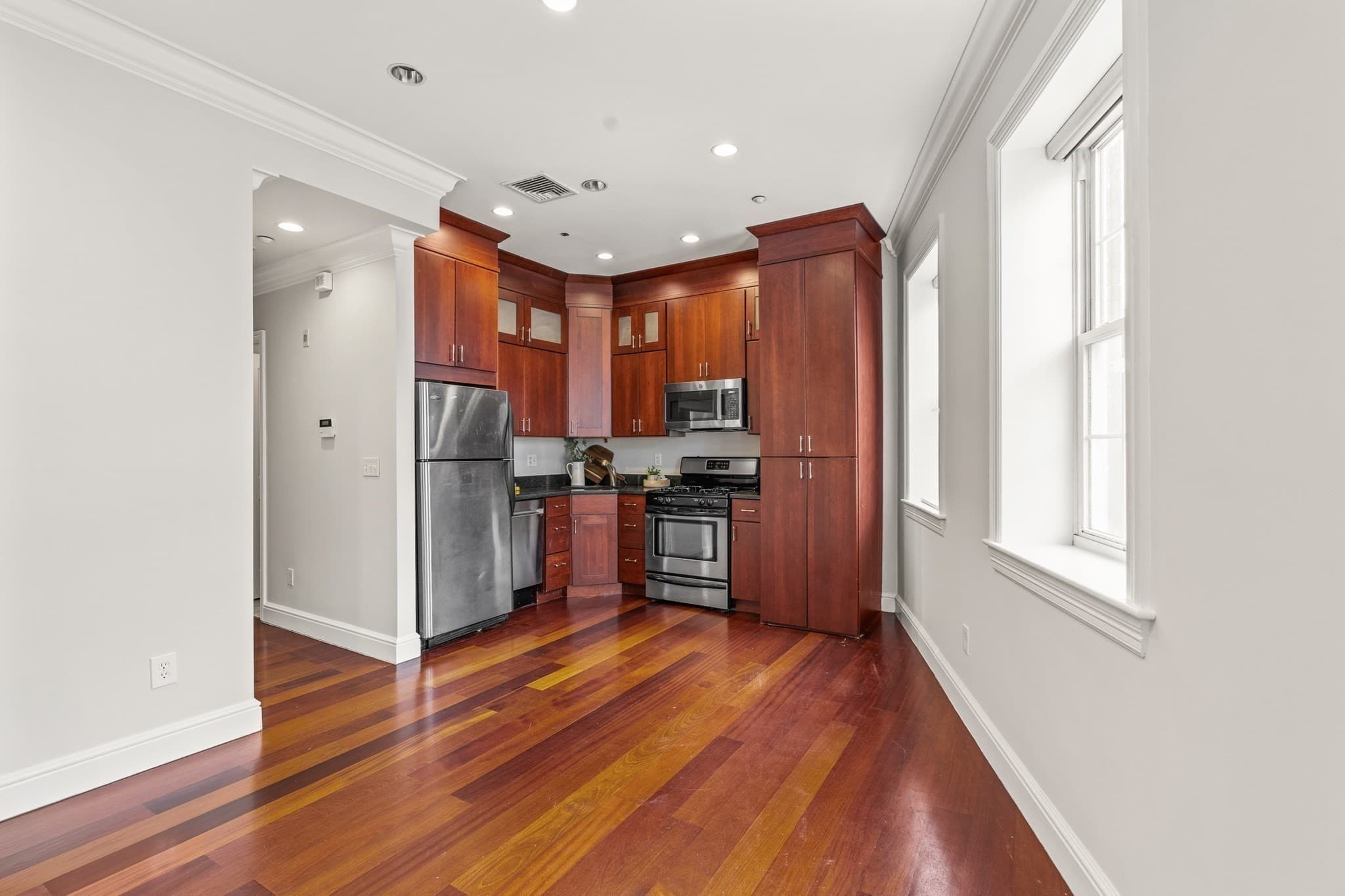 Condominium at 135-137 Salem St # 7, Boston MA 02113, Boston, photo 5 of 16