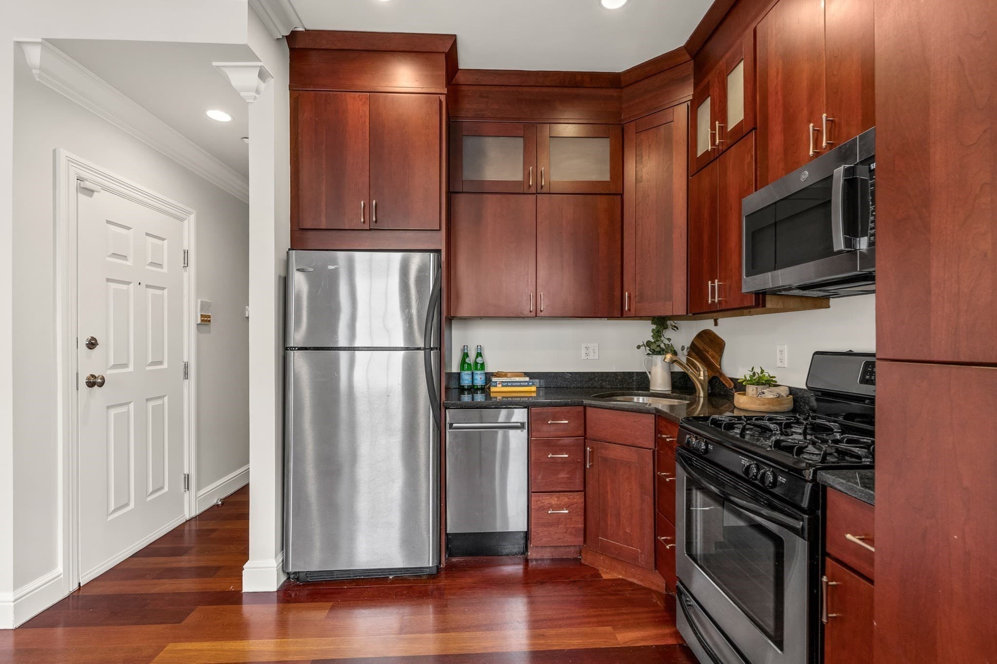 Condominium at 135-137 Salem St # 7, Boston MA 02113, Boston, photo 4 of 16