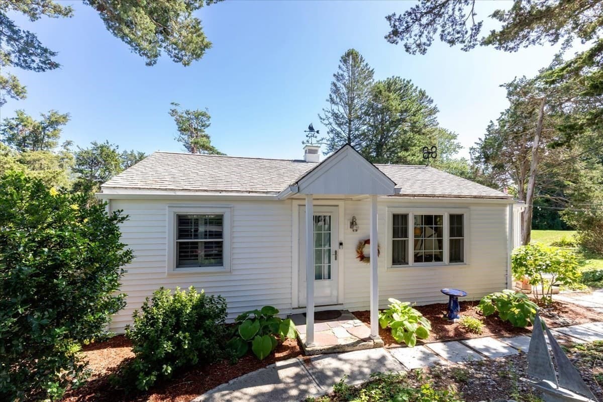 Single Family Residence at 82 Beach Street, Plymouth MA 02360, Plymouth, photo 2 of 42