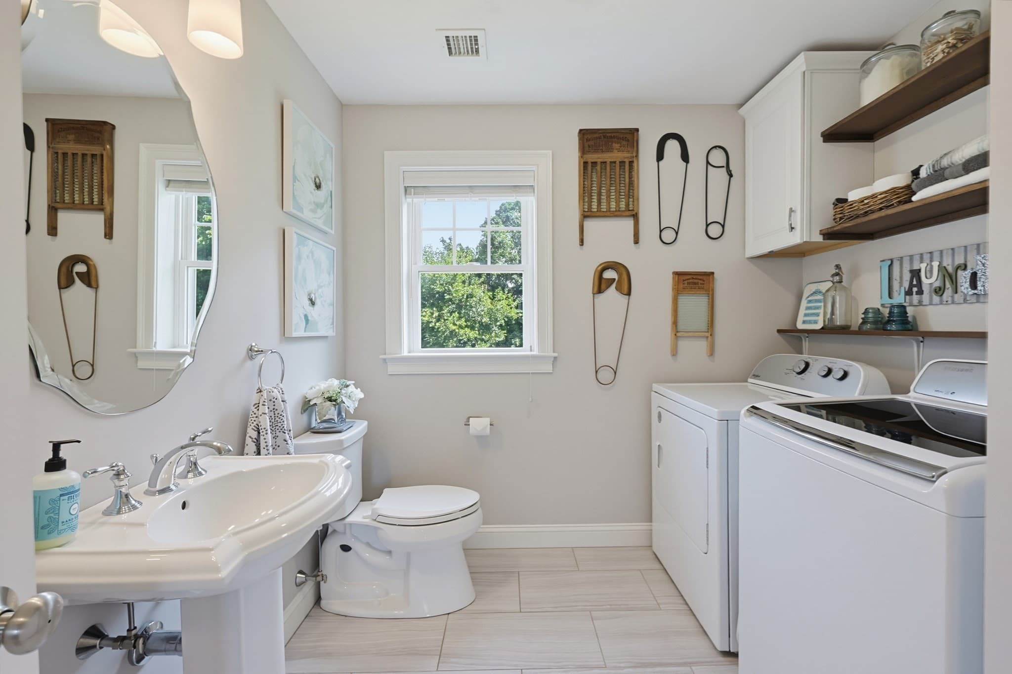 Single Family Residence at 21 Windward Way, Swansea MA 02777, Swansea, photo 13 of 40