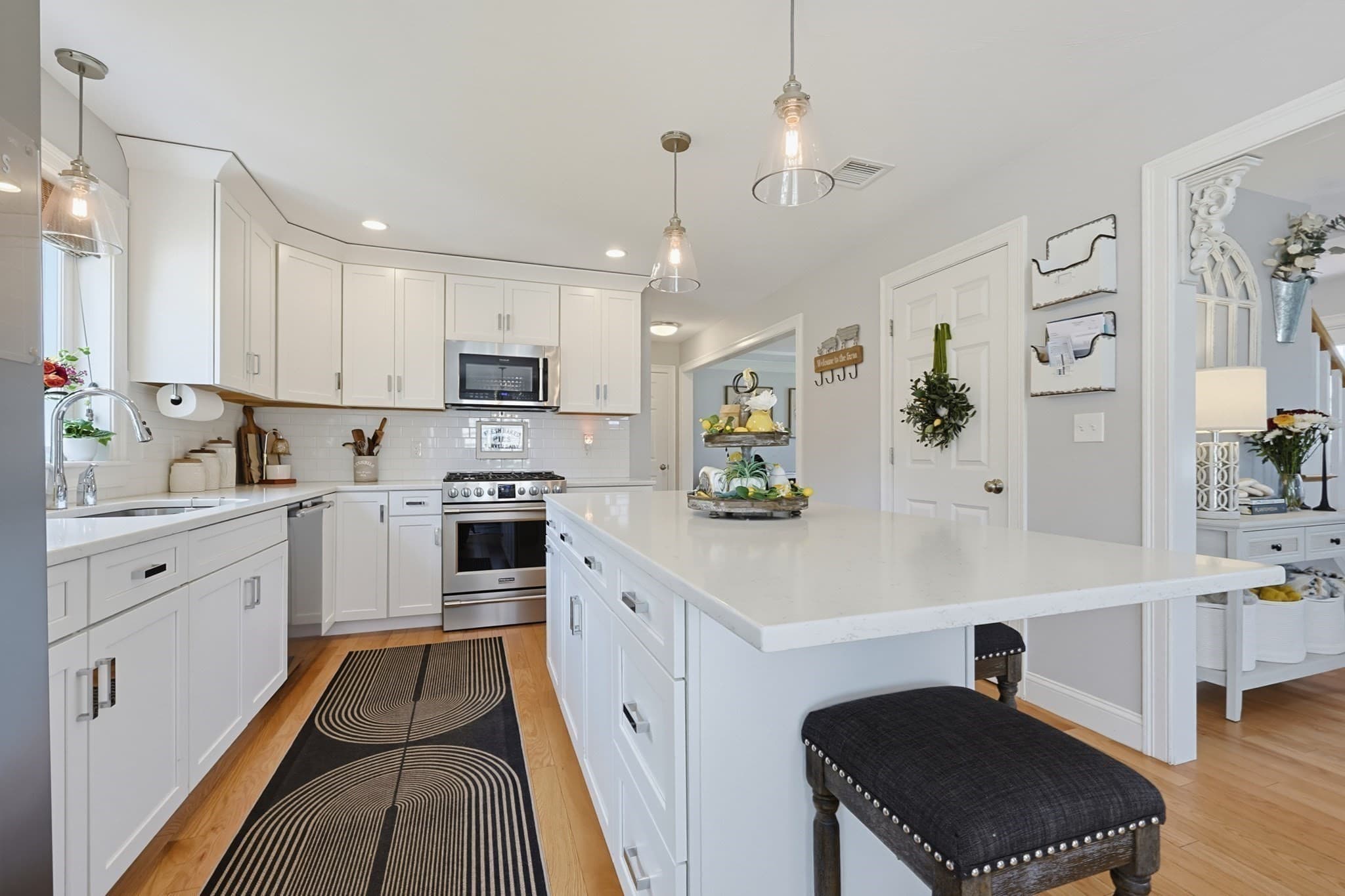 Single Family Residence at 21 Windward Way, Swansea MA 02777, Swansea, photo 9 of 40