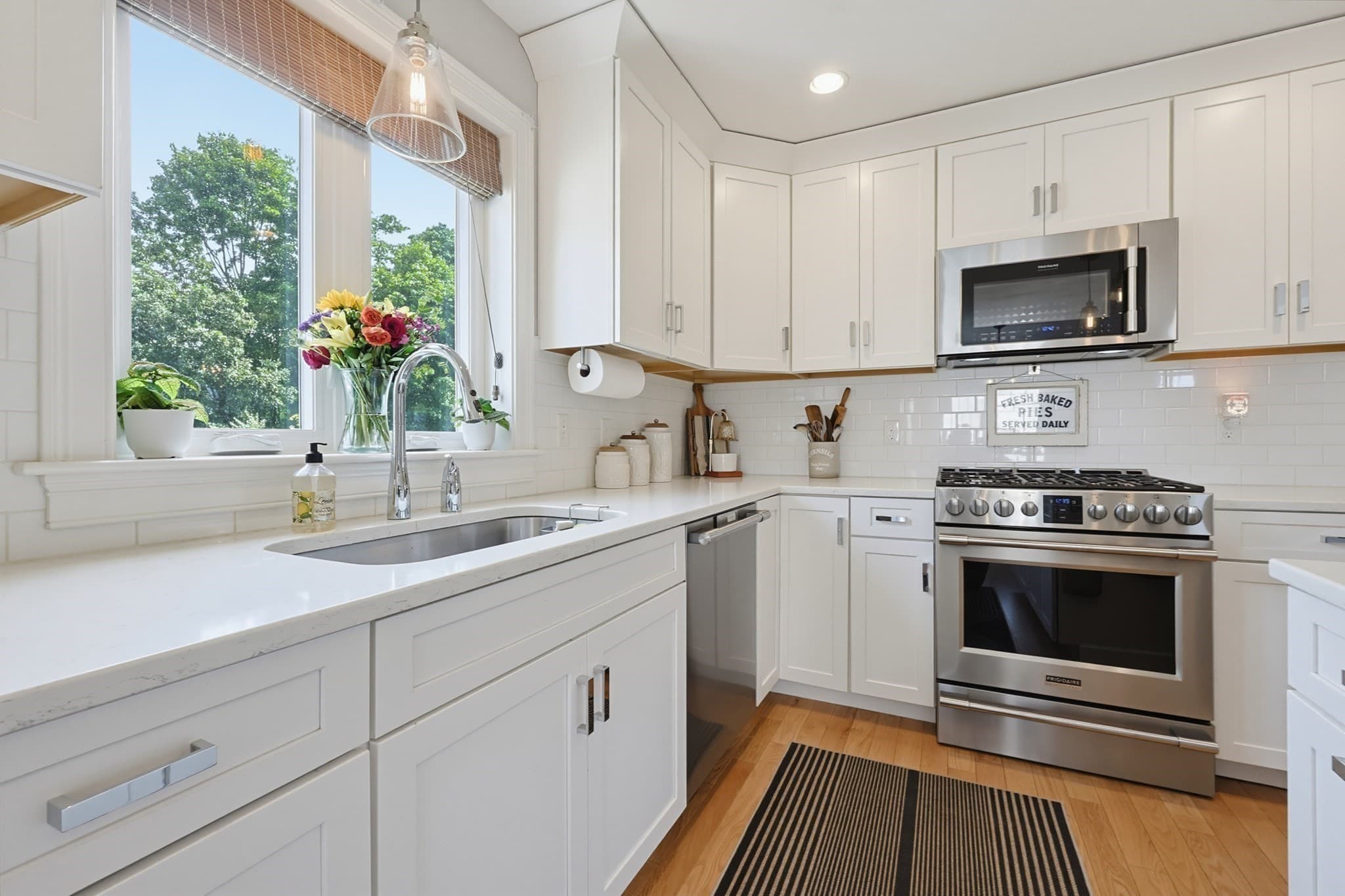 Single Family Residence at 21 Windward Way, Swansea MA 02777, Swansea, photo 10 of 40