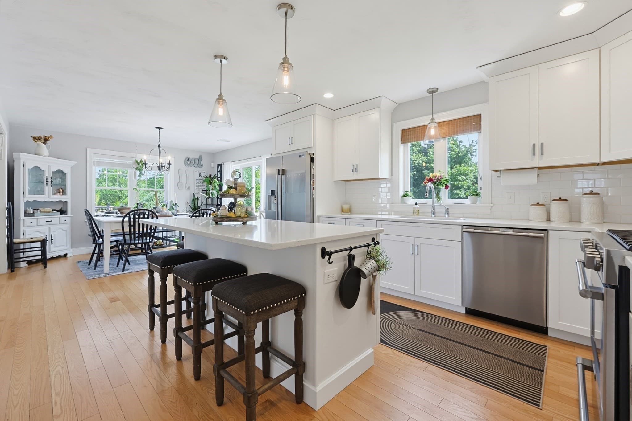 Single Family Residence at 21 Windward Way, Swansea MA 02777, Swansea, photo 8 of 40