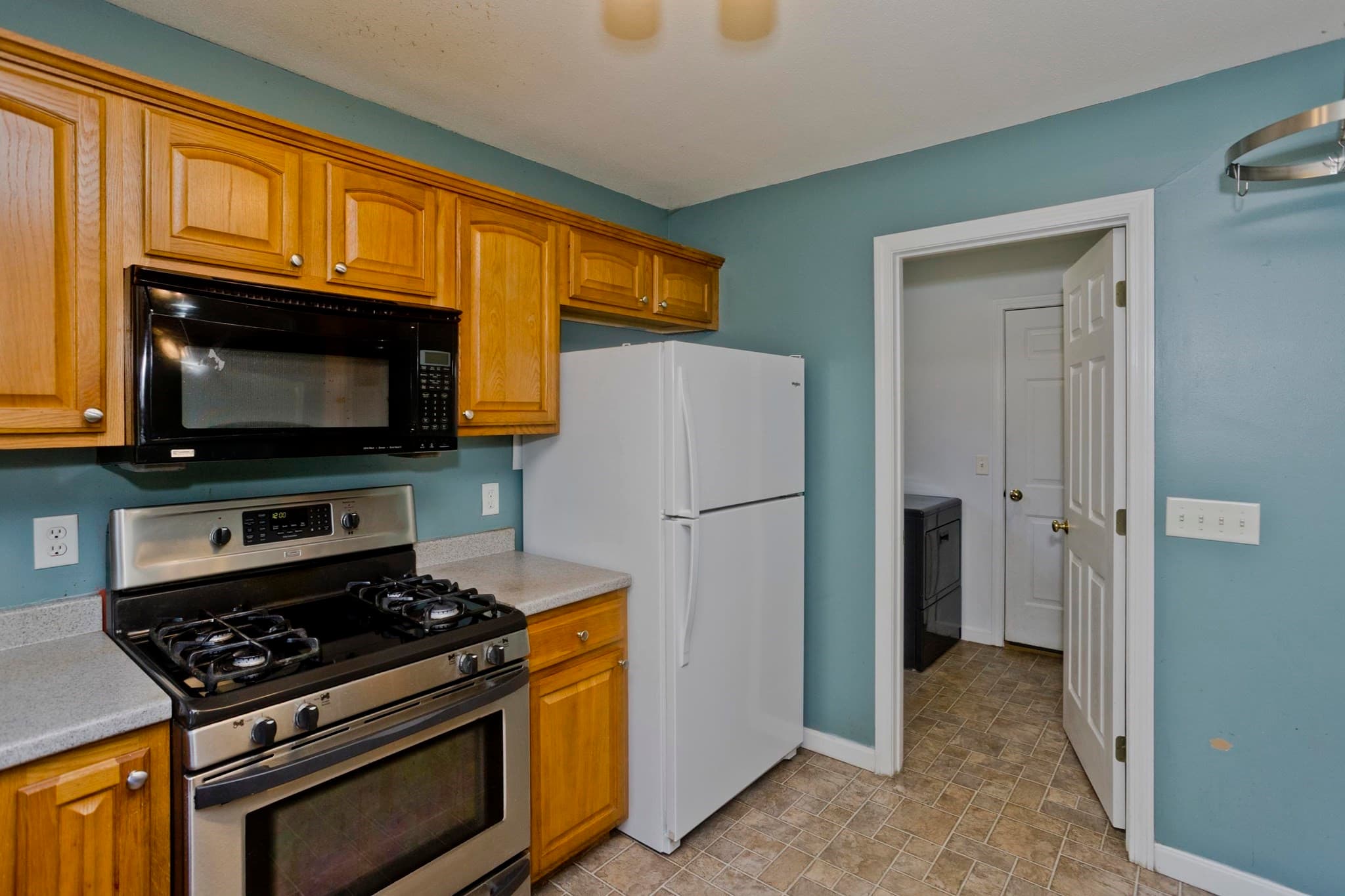 Single Family Residence at 3 Rita Mary Way, Westfield MA 01085, Westfield, photo 14 of 39