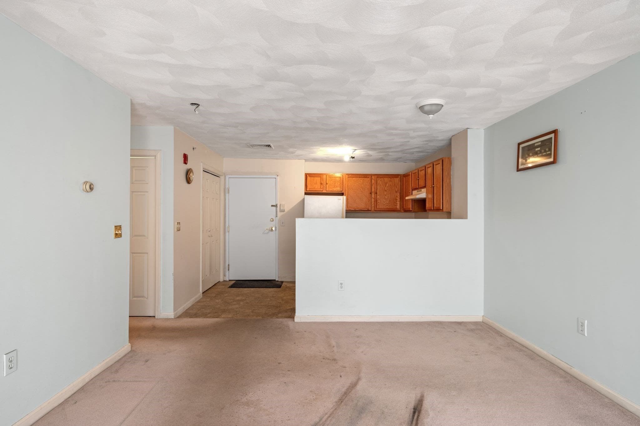 Condominium at 107 Foster St # 304, Peabody MA 01960, Peabody, photo 6 of 19