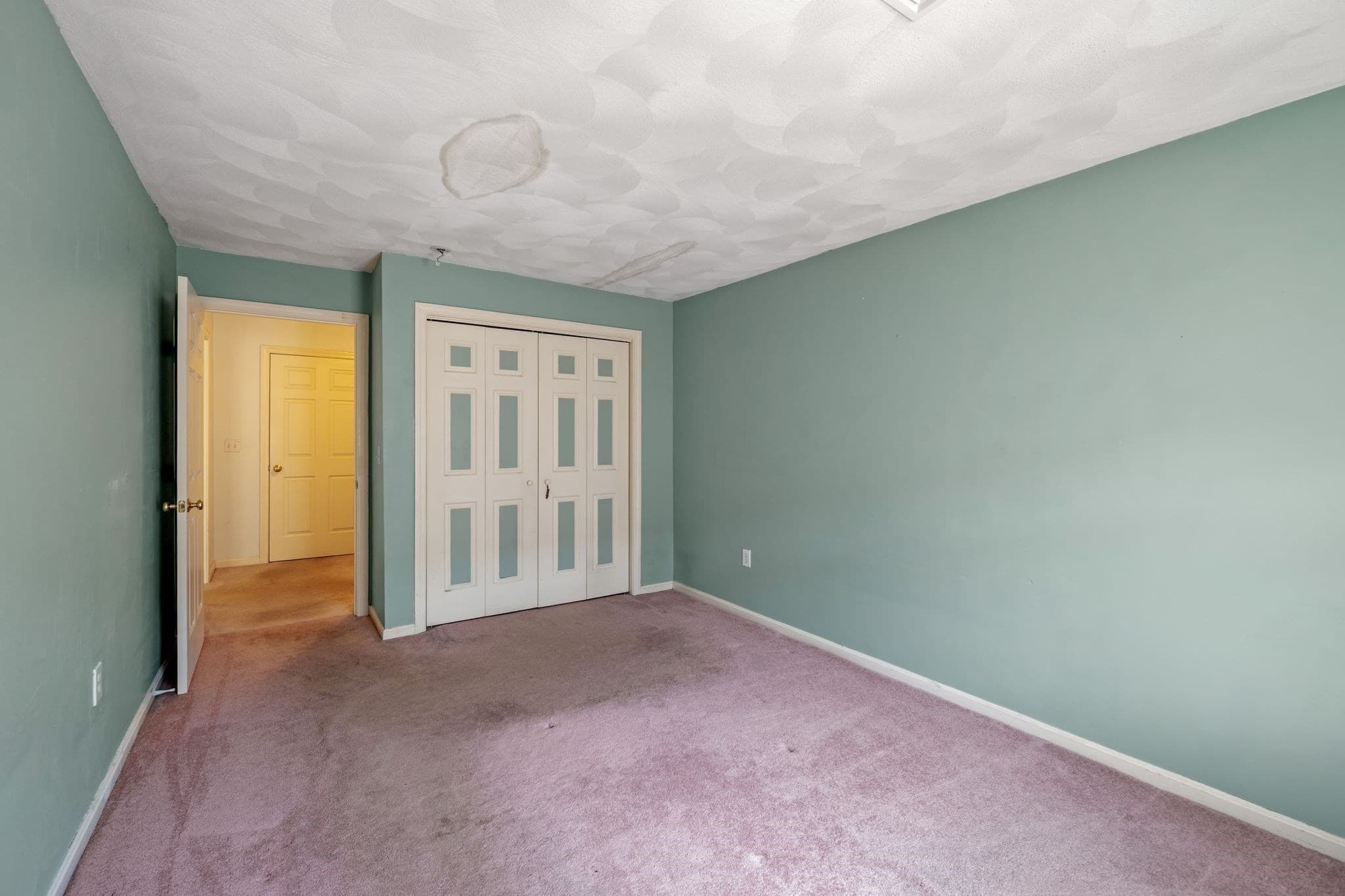 Condominium at 107 Foster St # 304, Peabody MA 01960, Peabody, photo 11 of 19