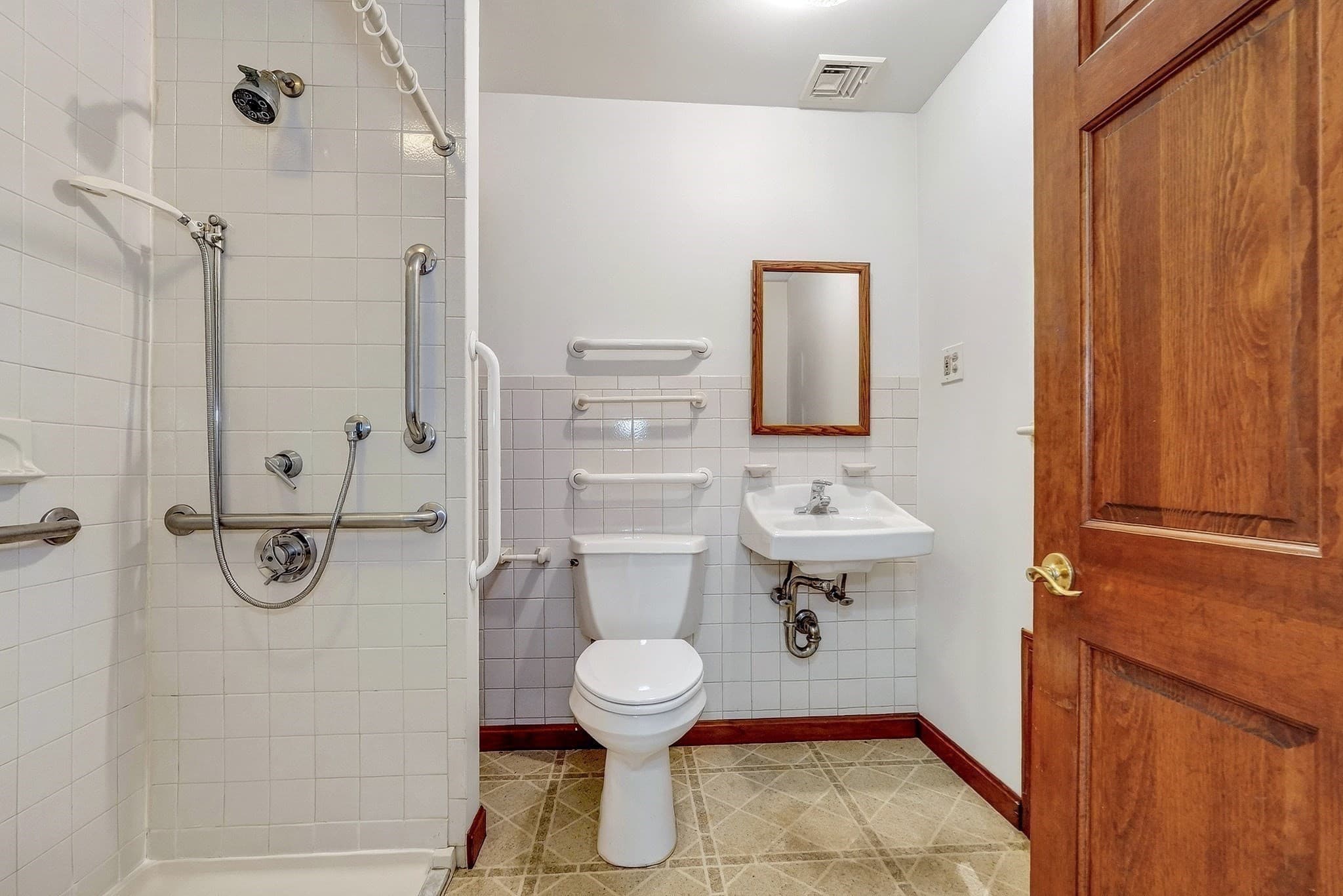 Single Family Residence at 83 Beacon Street, Melrose MA 02176, Melrose, photo 22 of 42