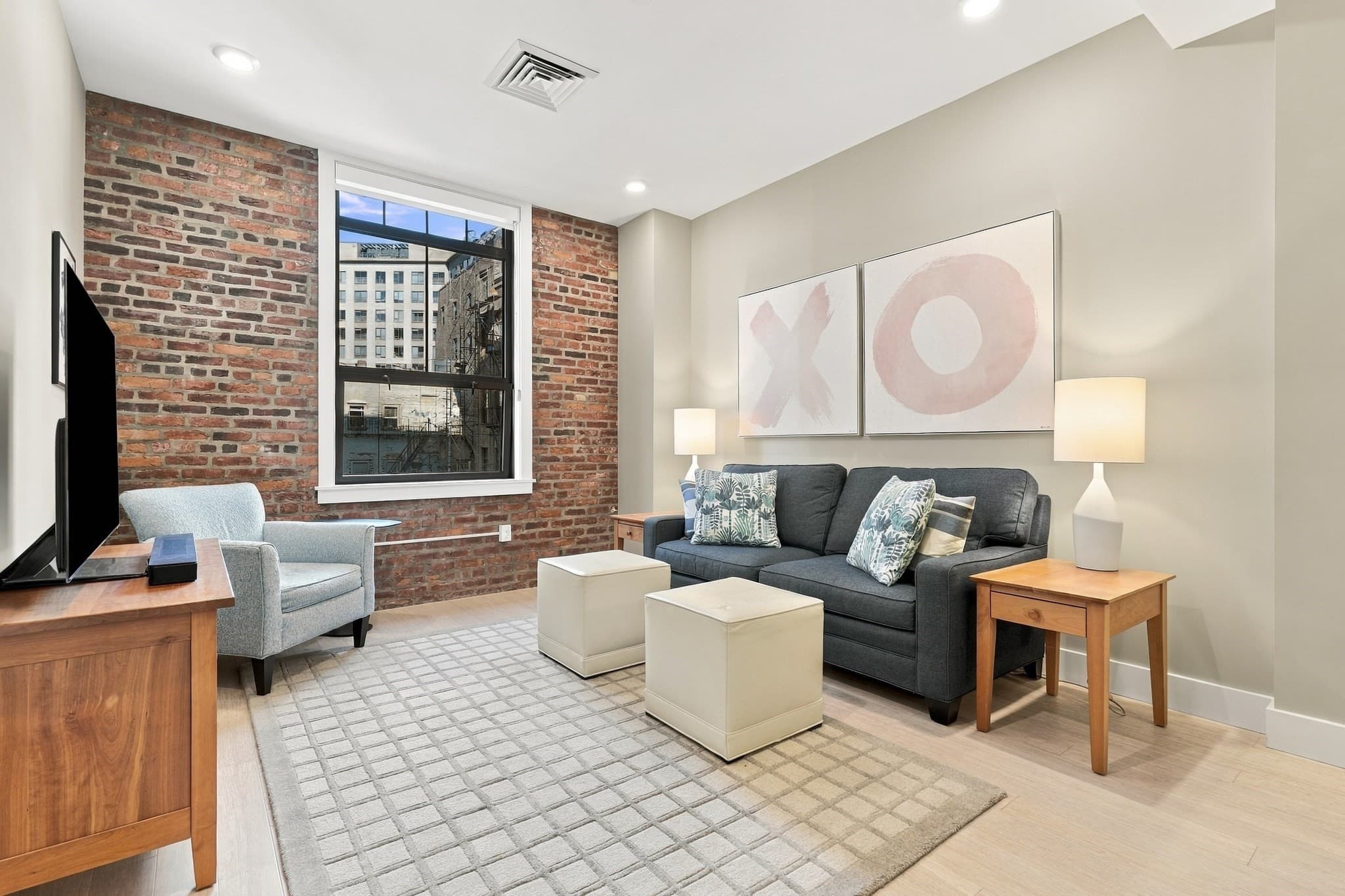 121 Portland St # 302, Boston MA 02114