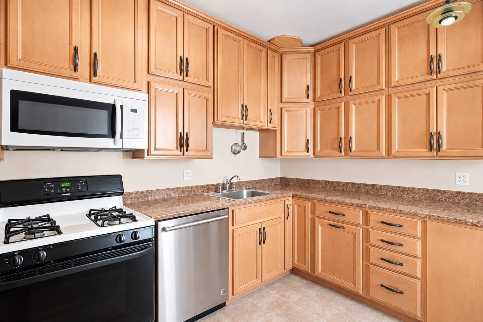 Multi Family at 51 Hampshire St, Lowell MA 01850, Lowell, photo 17 of 34