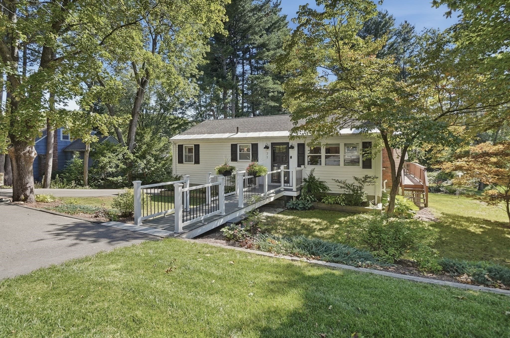 Single Family Residence at 71 Causeway St, Hudson MA 01749, Hudson, photo 3 of 28