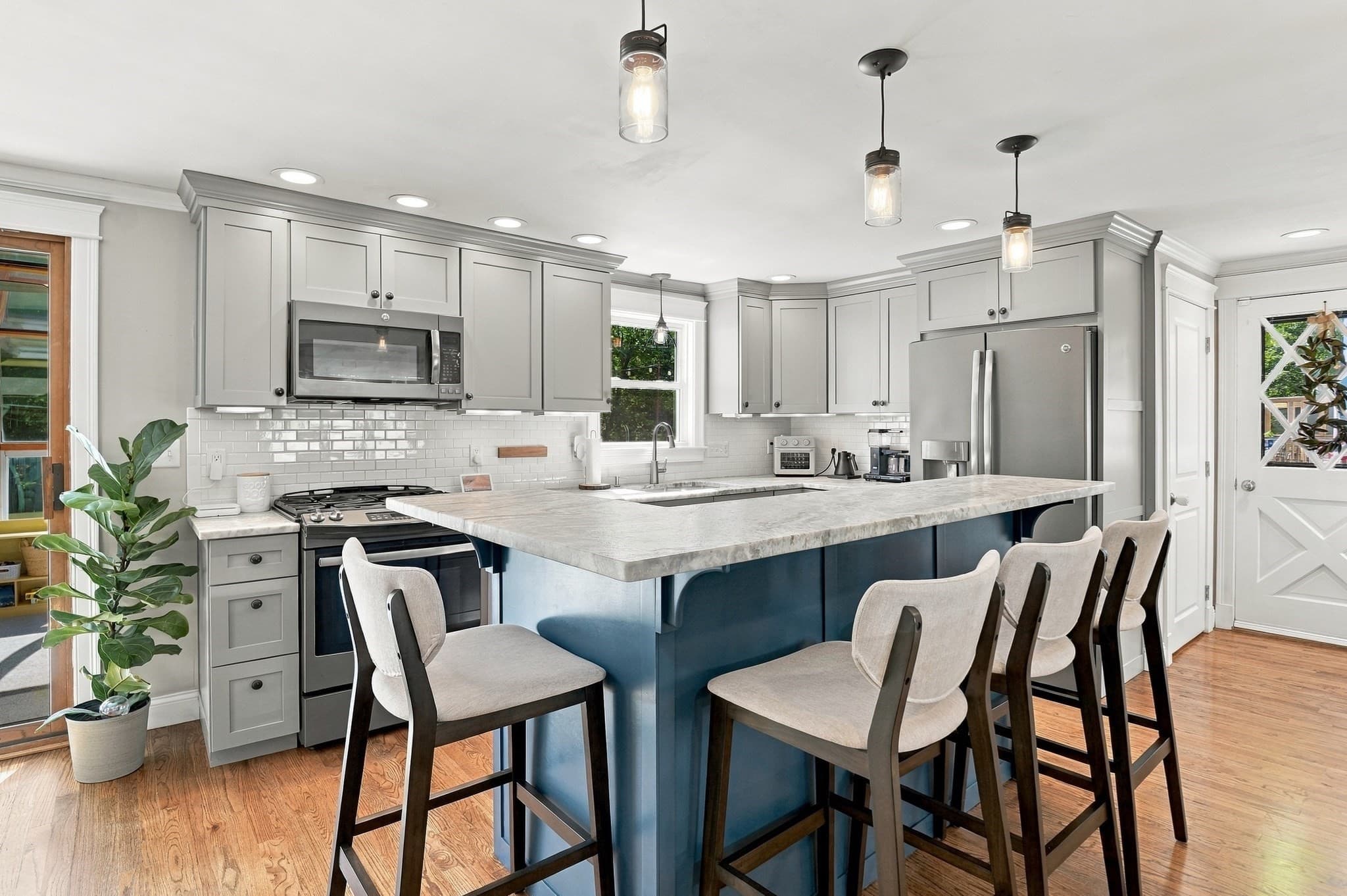 Single Family Residence at 71 Causeway St, Hudson MA 01749, Hudson, photo 8 of 28