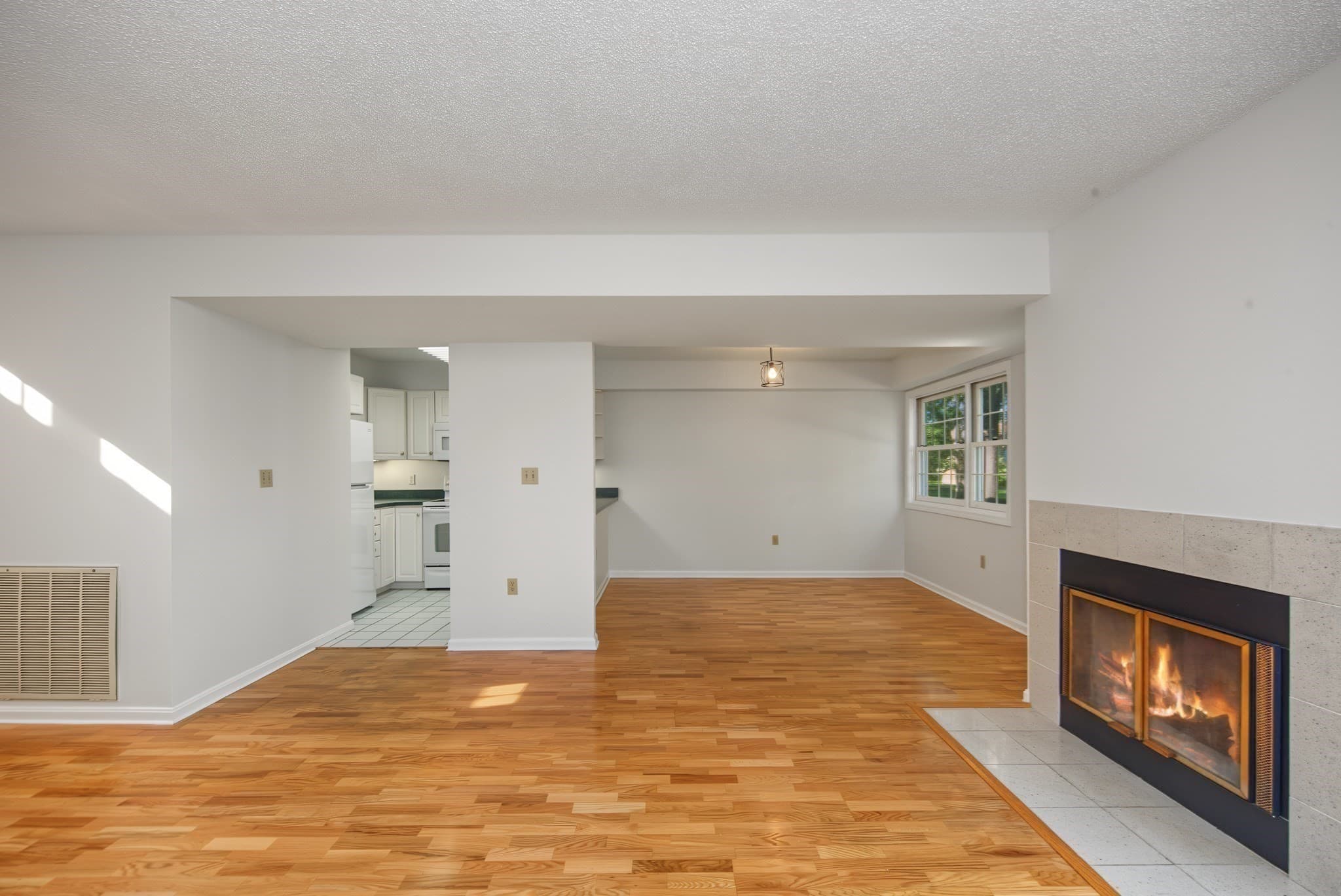 Condominium at 9 Canvasback Way # 9, Walpole MA 02081, Walpole, photo 3 of 42