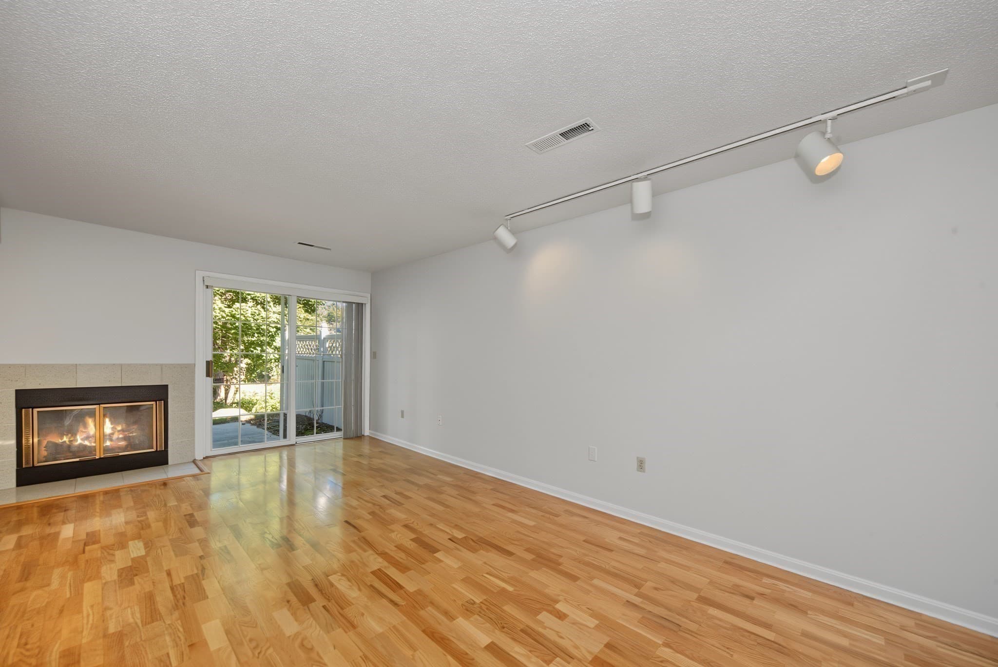 Condominium at 9 Canvasback Way # 9, Walpole MA 02081, Walpole, photo 8 of 42