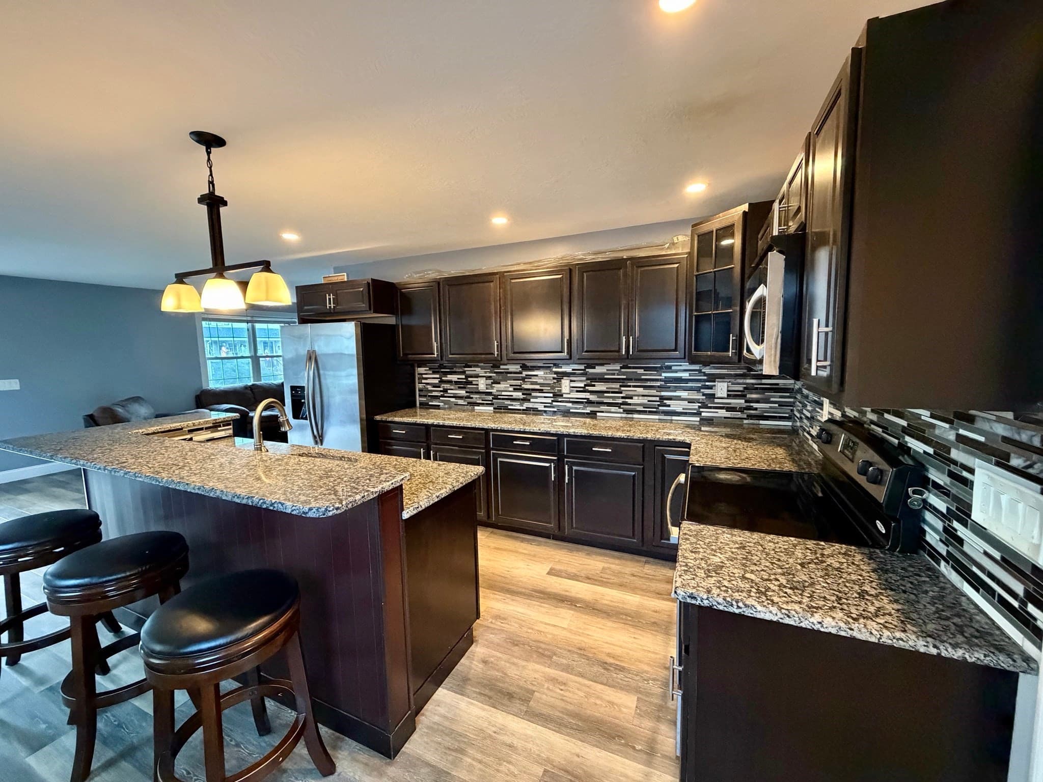 Single Family Residence at 7 Gold St, Westfield MA 01085, Westfield, photo 8 of 25