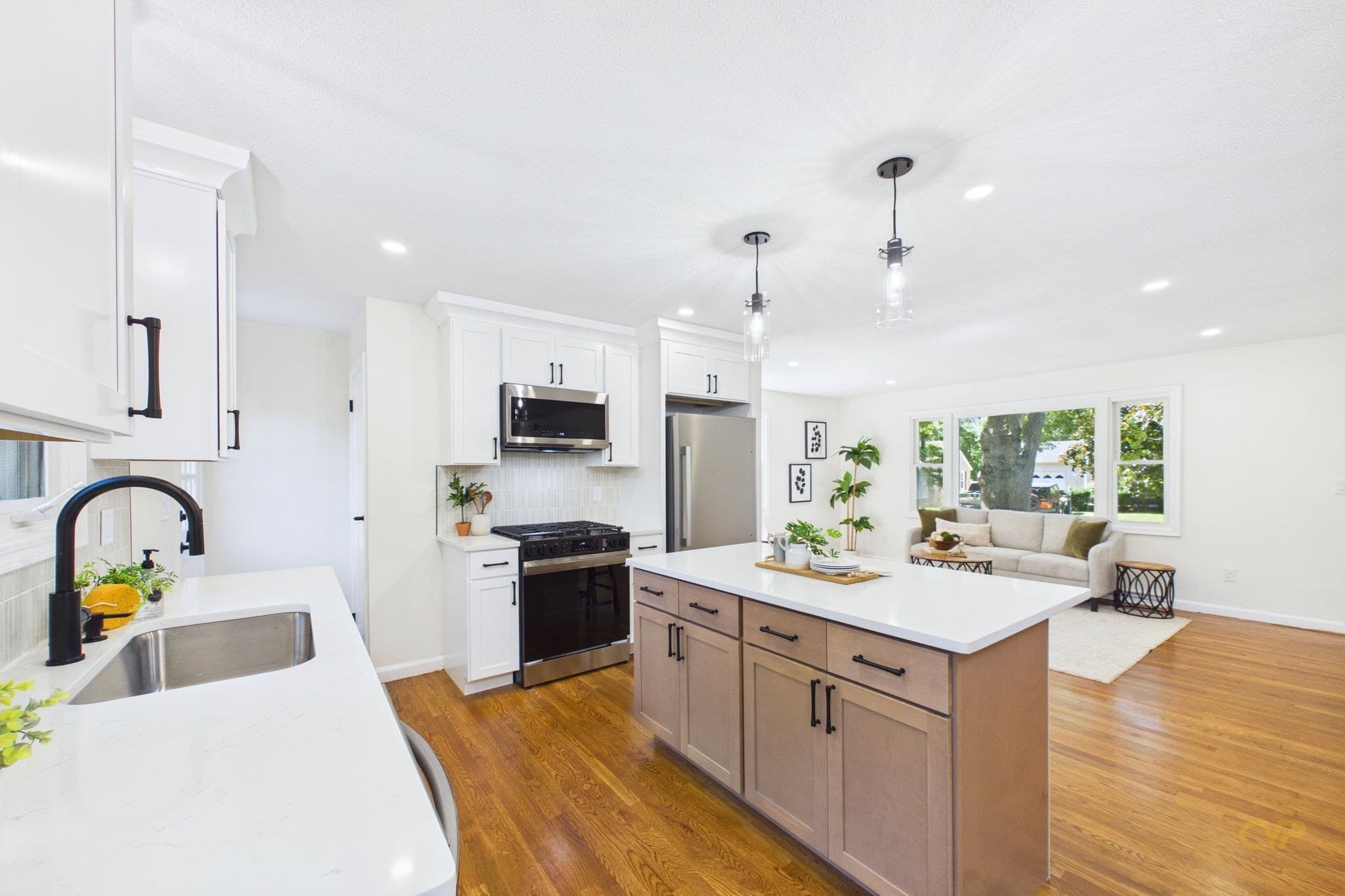 Single Family Residence at 109 Easton Street, New Bedford MA 02746, New Bedford, photo 11 of 34