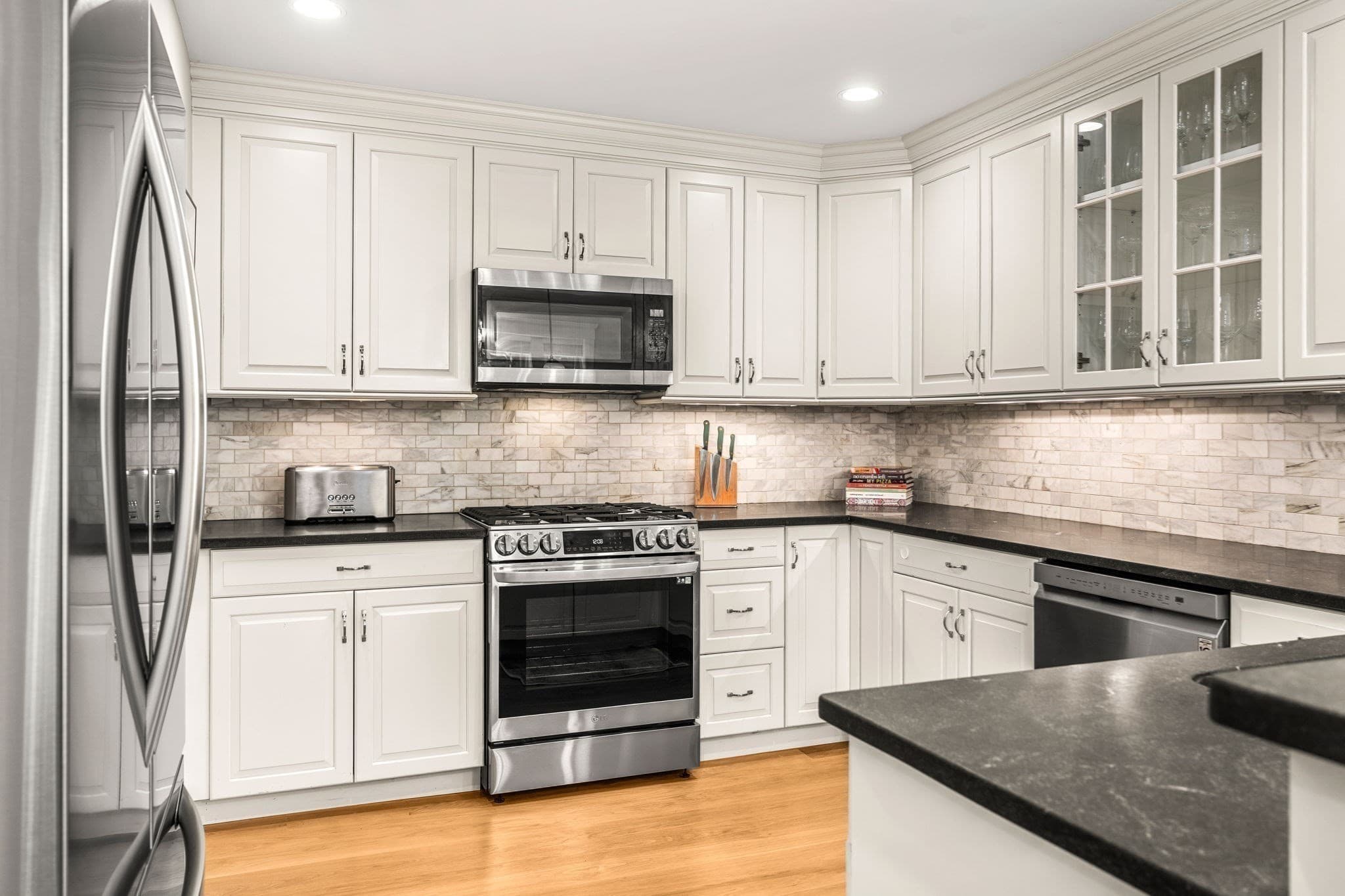 Condominium at 11 Claflin Rd # 2, Brookline MA 02445, Brookline, photo 12 of 34