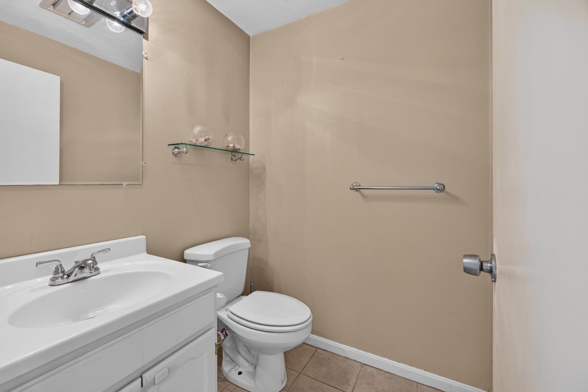 Single Family Residence at 126 Orton Street Ext, Worcester MA 01604, Worcester, photo 17 of 32