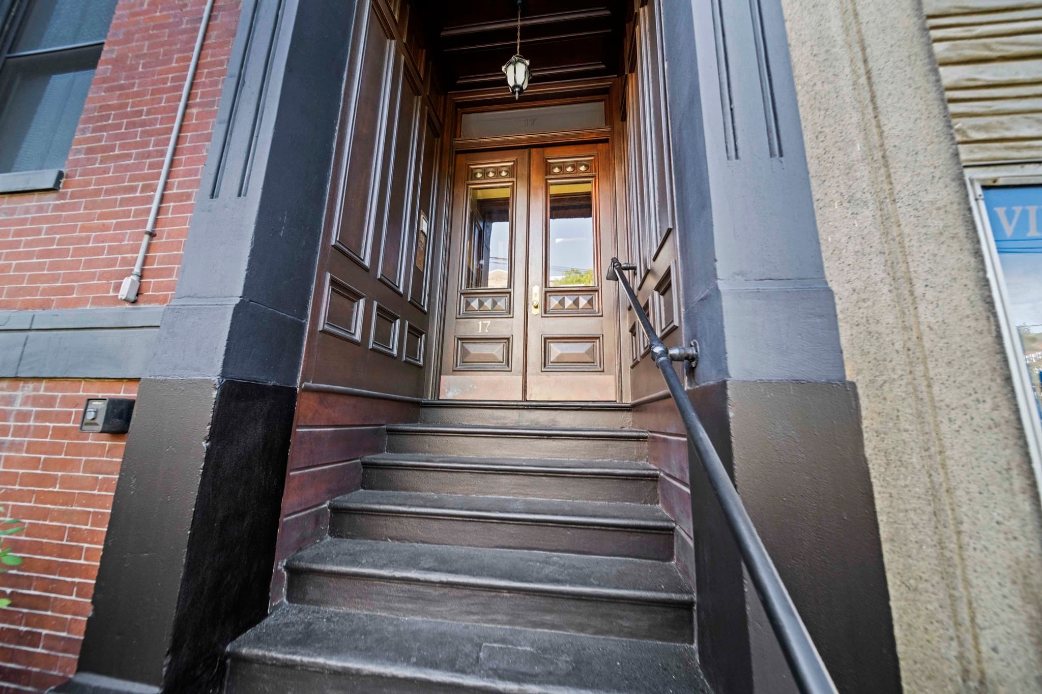 17 High Street # 2, Brookline MA 02445