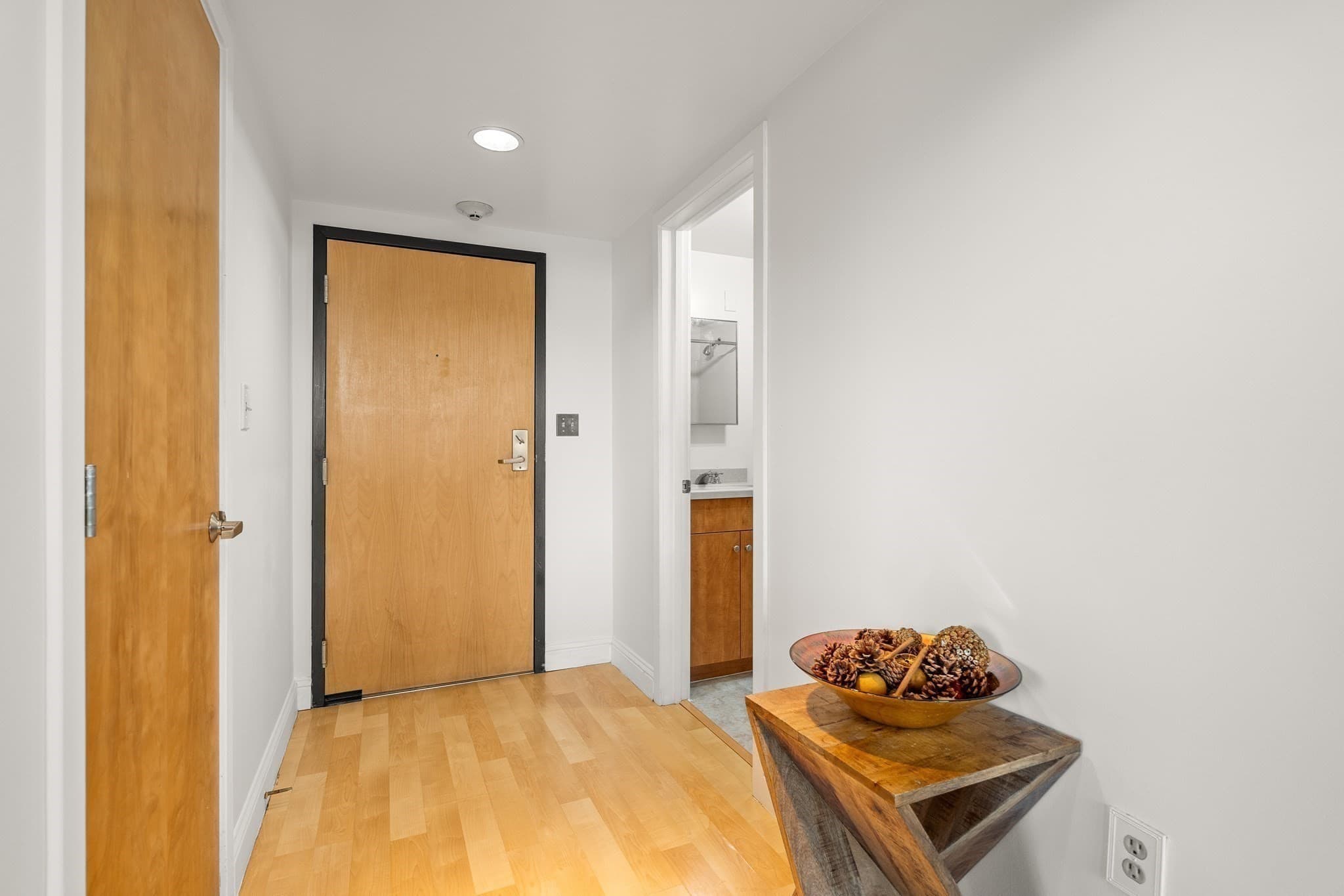 Condominium at 147 Centre Street # 309, Brockton MA 02301, Brockton, photo 34 of 41