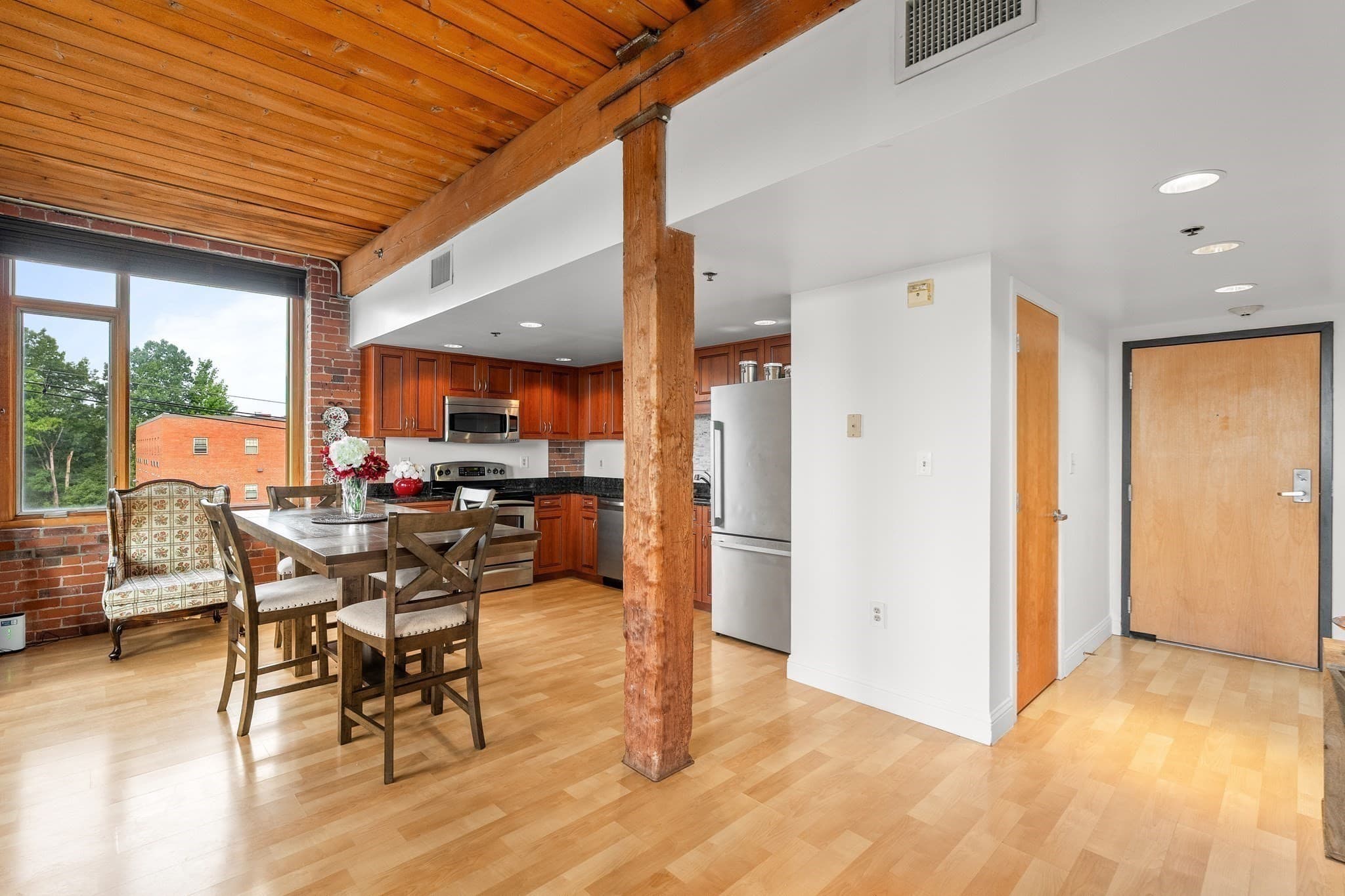Condominium at 147 Centre Street # 309, Brockton MA 02301, Brockton, photo 14 of 41