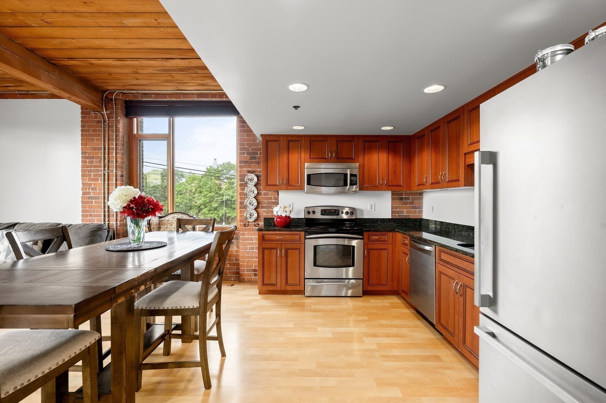 Condominium at 147 Centre Street # 309, Brockton MA 02301, Brockton, photo 18 of 41