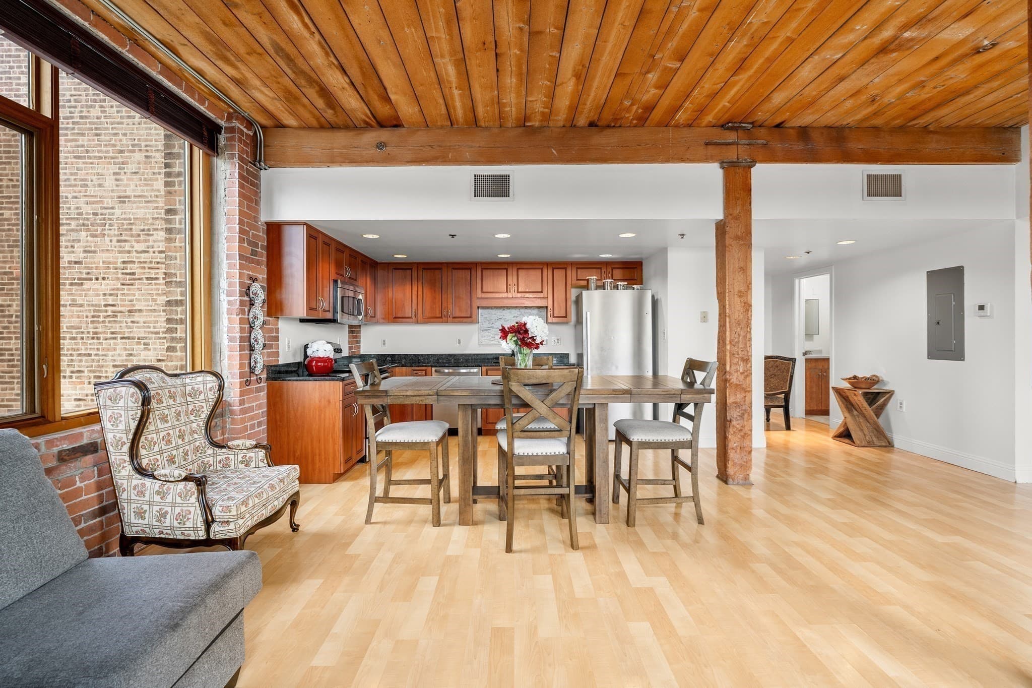 Condominium at 147 Centre Street # 309, Brockton MA 02301, Brockton, photo 11 of 41