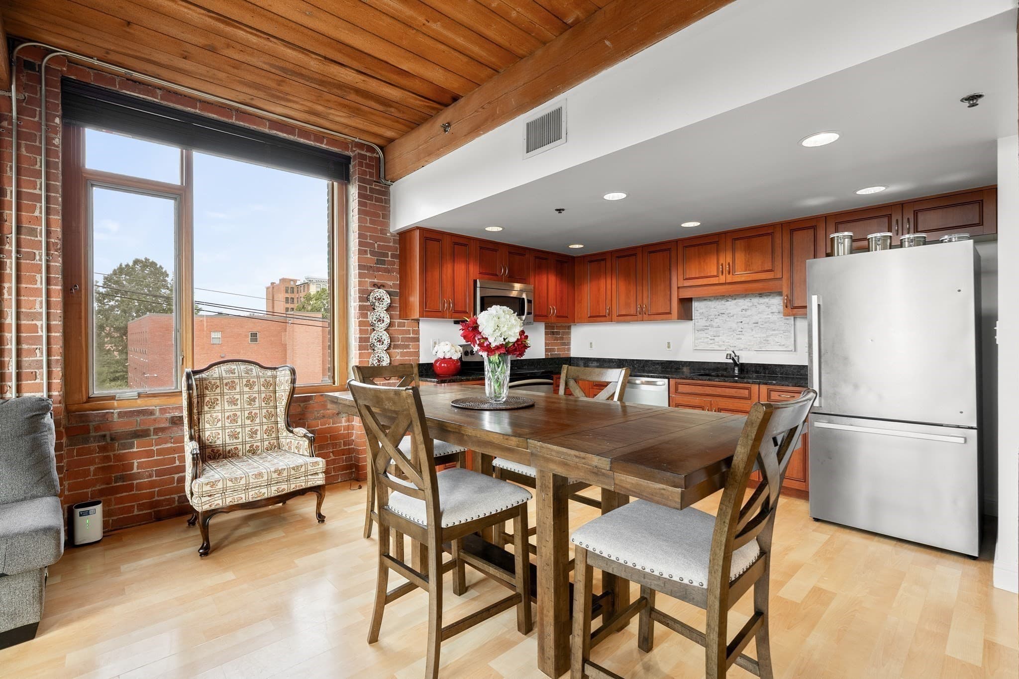 Condominium at 147 Centre Street # 309, Brockton MA 02301, Brockton, photo 19 of 41