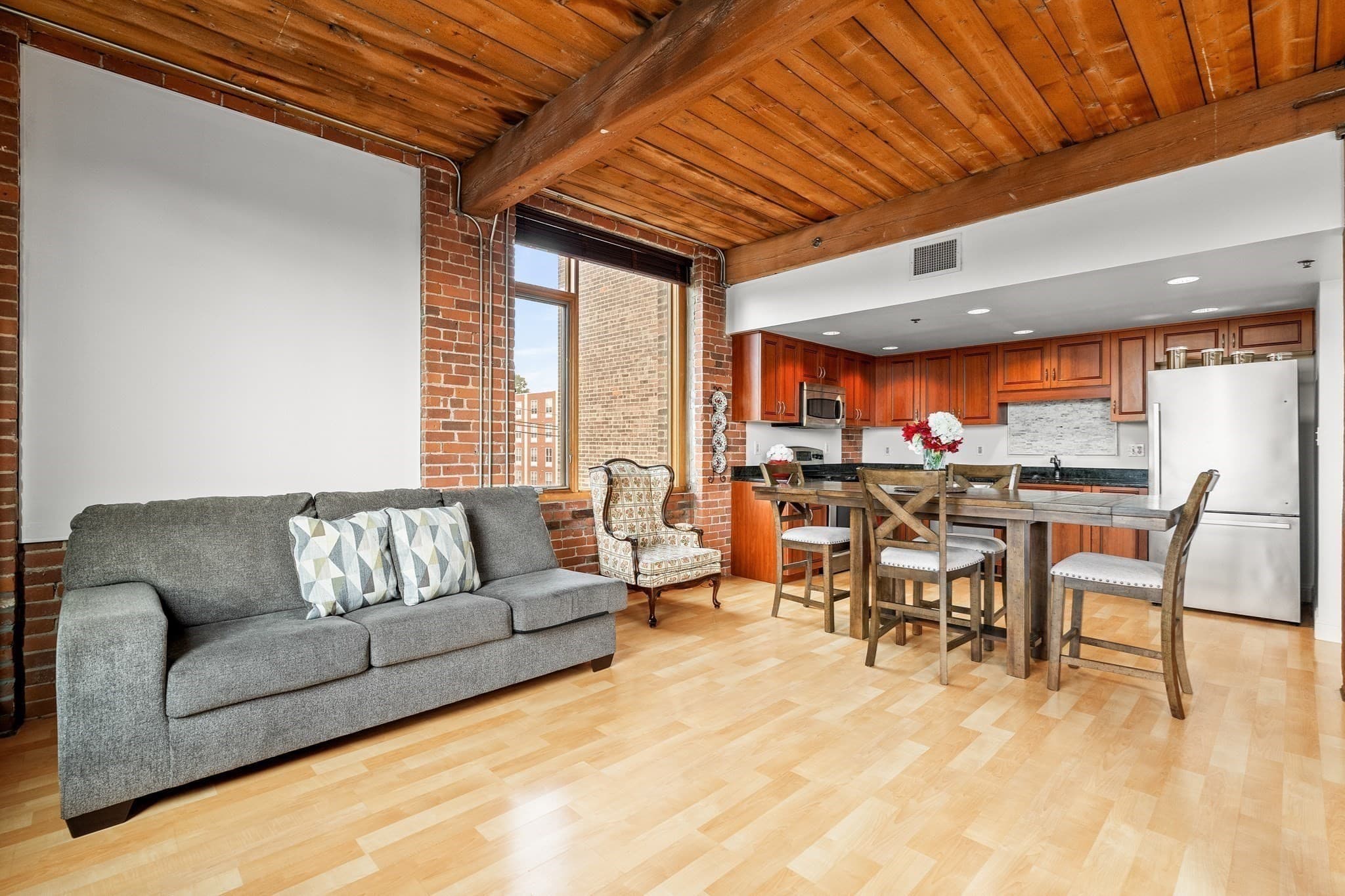 Condominium at 147 Centre Street # 309, Brockton MA 02301, Brockton, photo 21 of 41