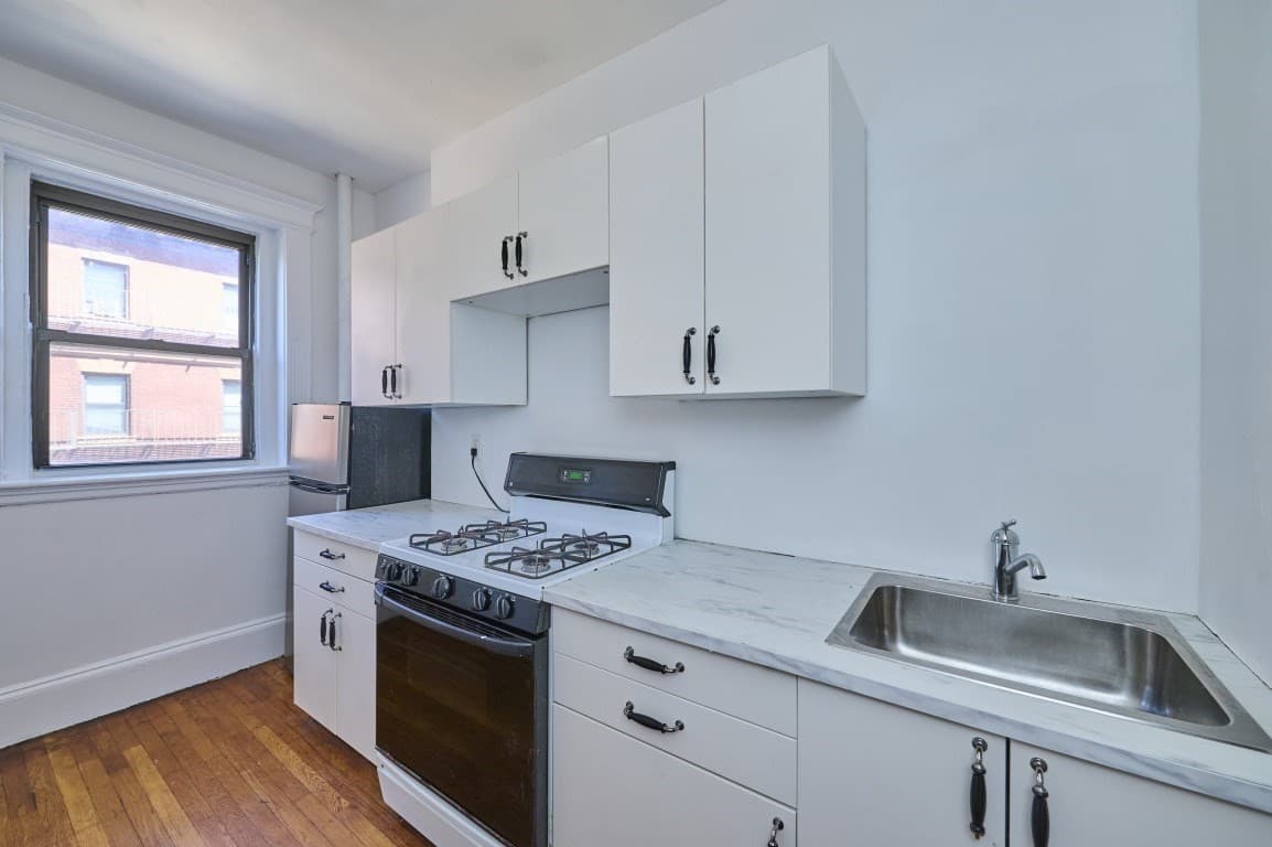 Condominium at 1254 Commonweath Ave. # 11, Boston MA 02134, photo 5 of 14