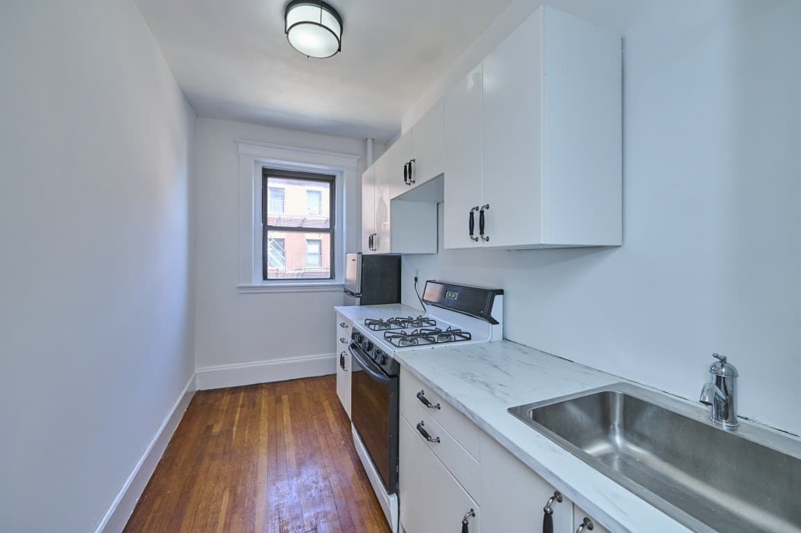 Condominium at 1254 Commonweath Ave. # 11, Boston MA 02134, photo 4 of 14