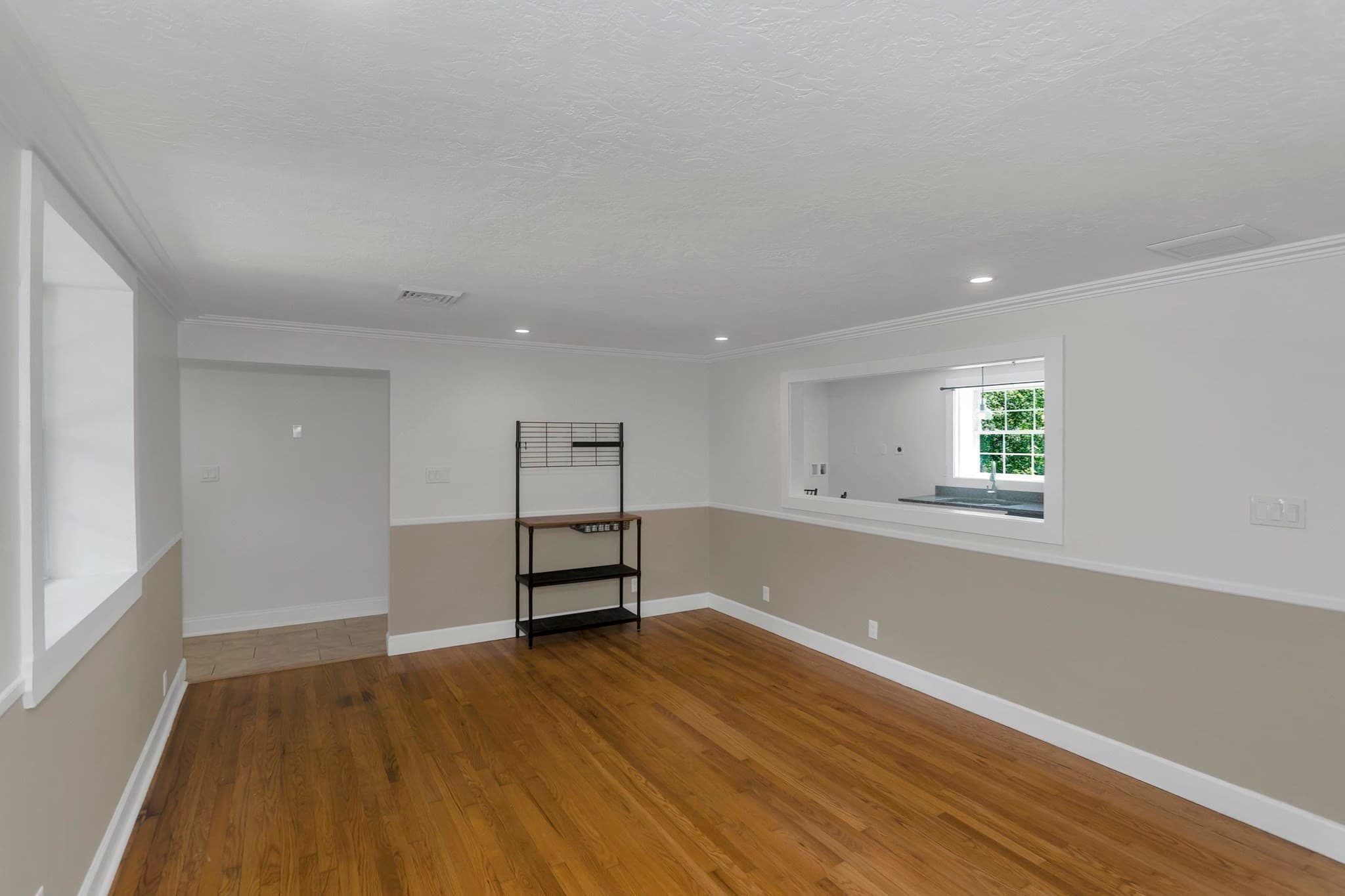 Single Family Residence at 17 Congamond Rd, Southwick MA 01077, Southwick, photo 6 of 42