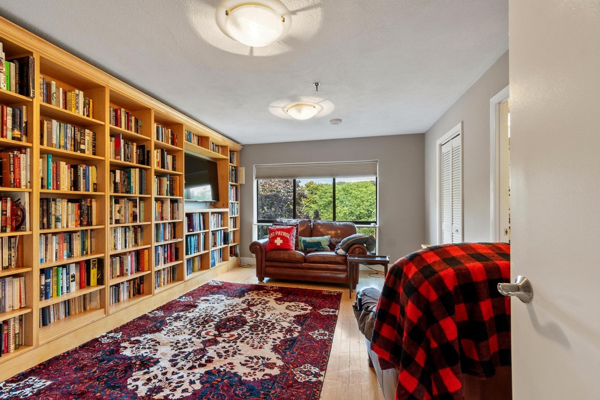 Condominium at 199 Coolidge Ave # 312, Watertown MA 02472, Watertown, photo 23 of 35