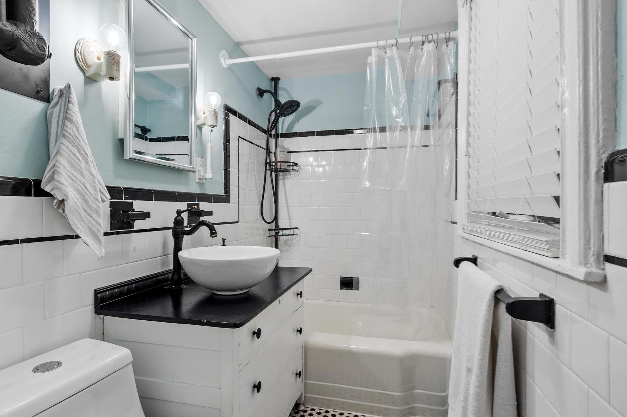 Condominium at 51 Revere St # 1, Boston MA 02114, photo 23 of 29