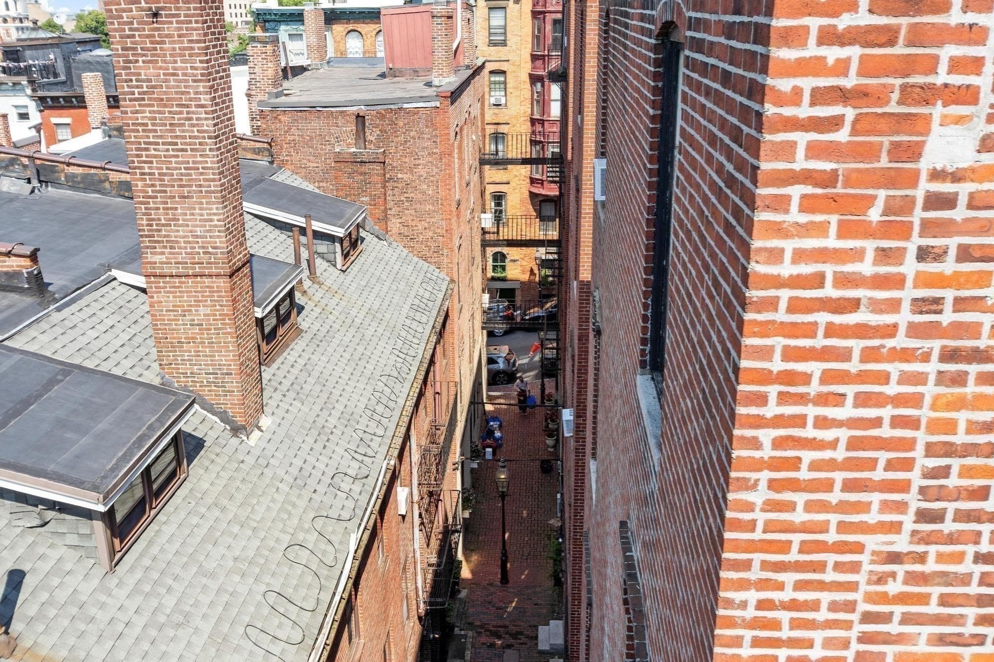 Condominium at 51 Revere St # 1, Boston MA 02114, photo 26 of 29