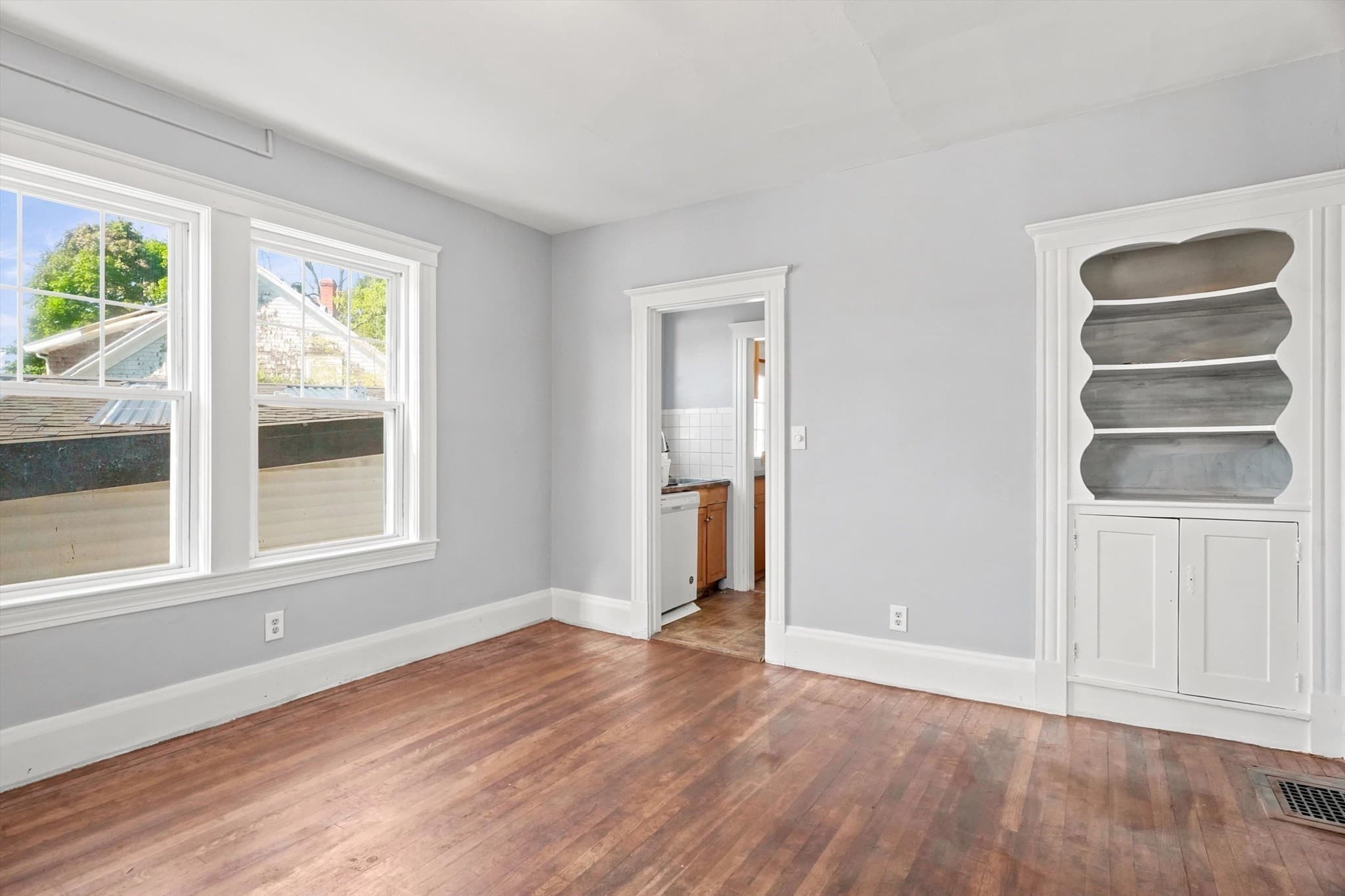 Single Family Residence at 6 Cliff Street, Lynn MA 01905, Lynn, photo 9 of 40