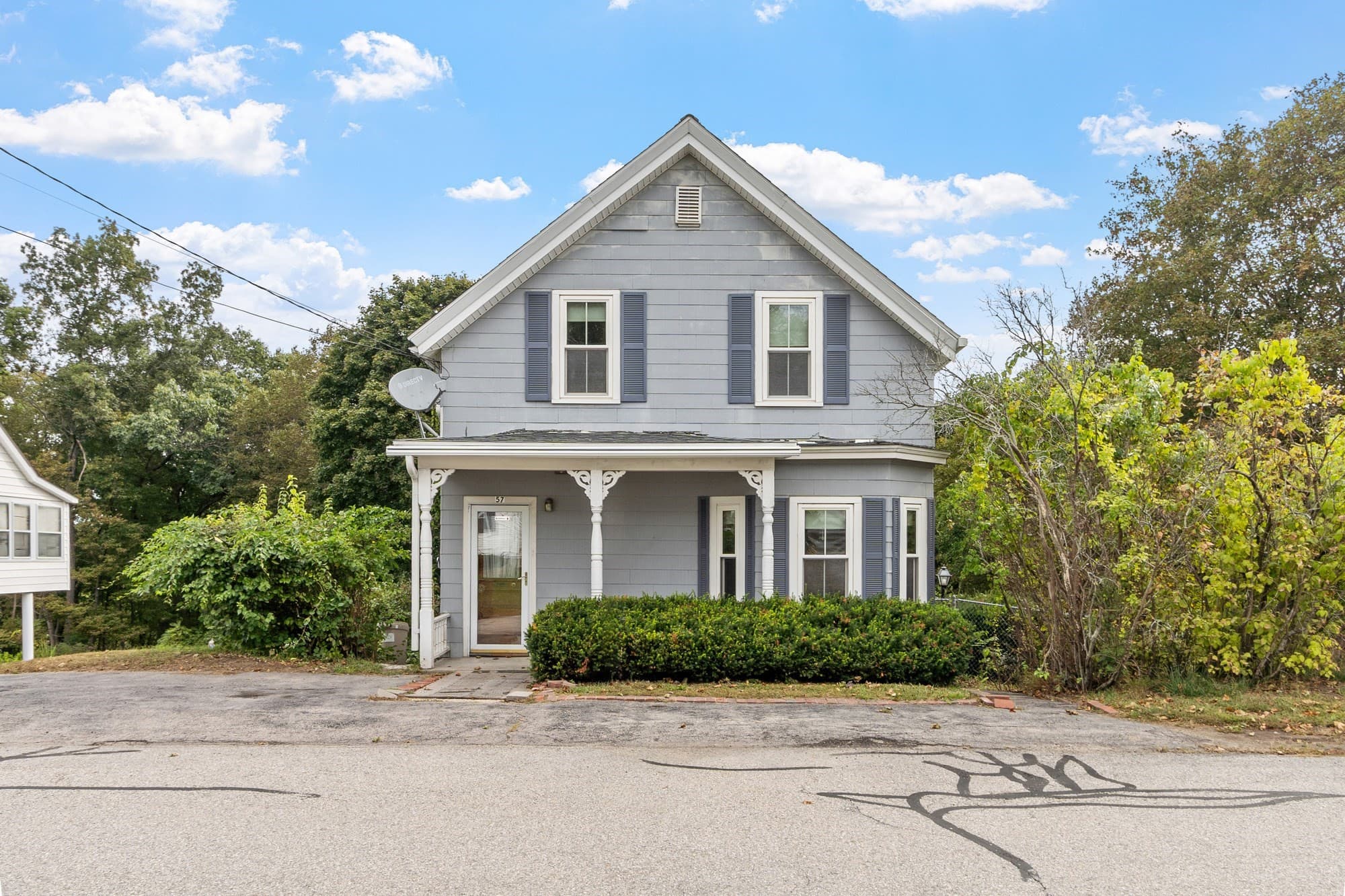57 Llewellyn St, Lowell MA 01850