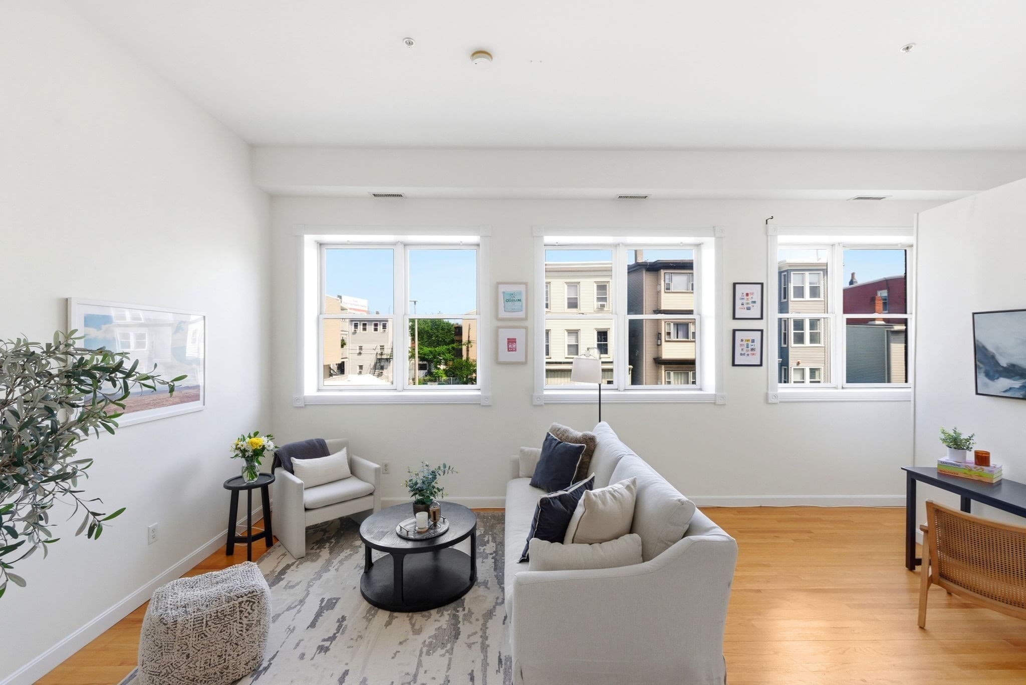 Condominium at 156 Chelsea Street # 201, Boston MA 02128, Boston, photo 2 of 20