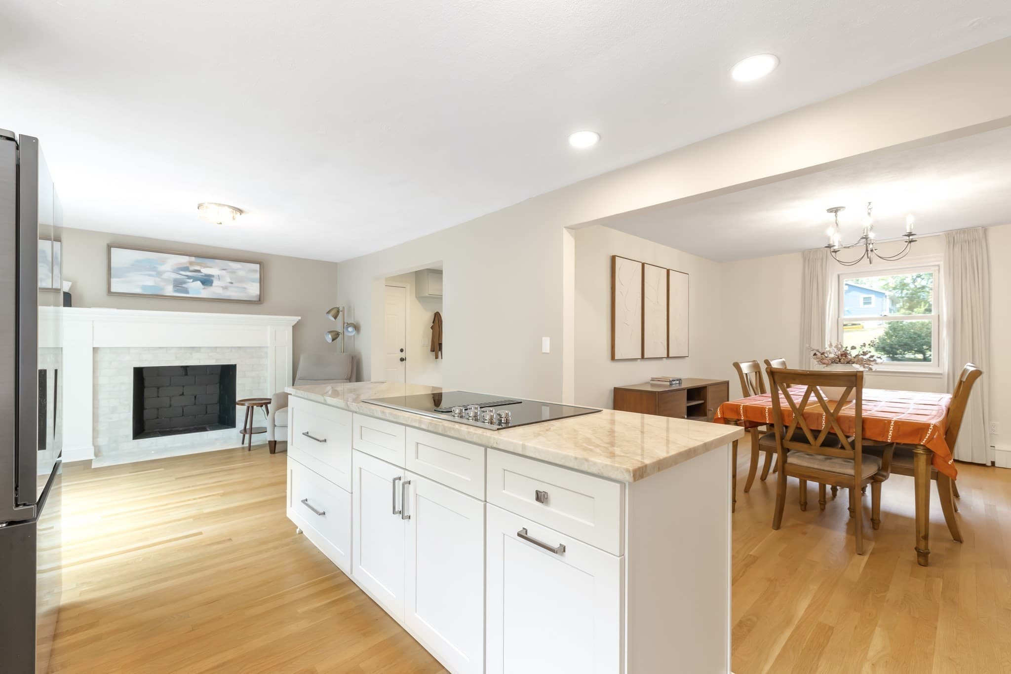 Single Family Residence at 54 Checkerberry Ln, Framingham MA 01702, Framingham, photo 7 of 40
