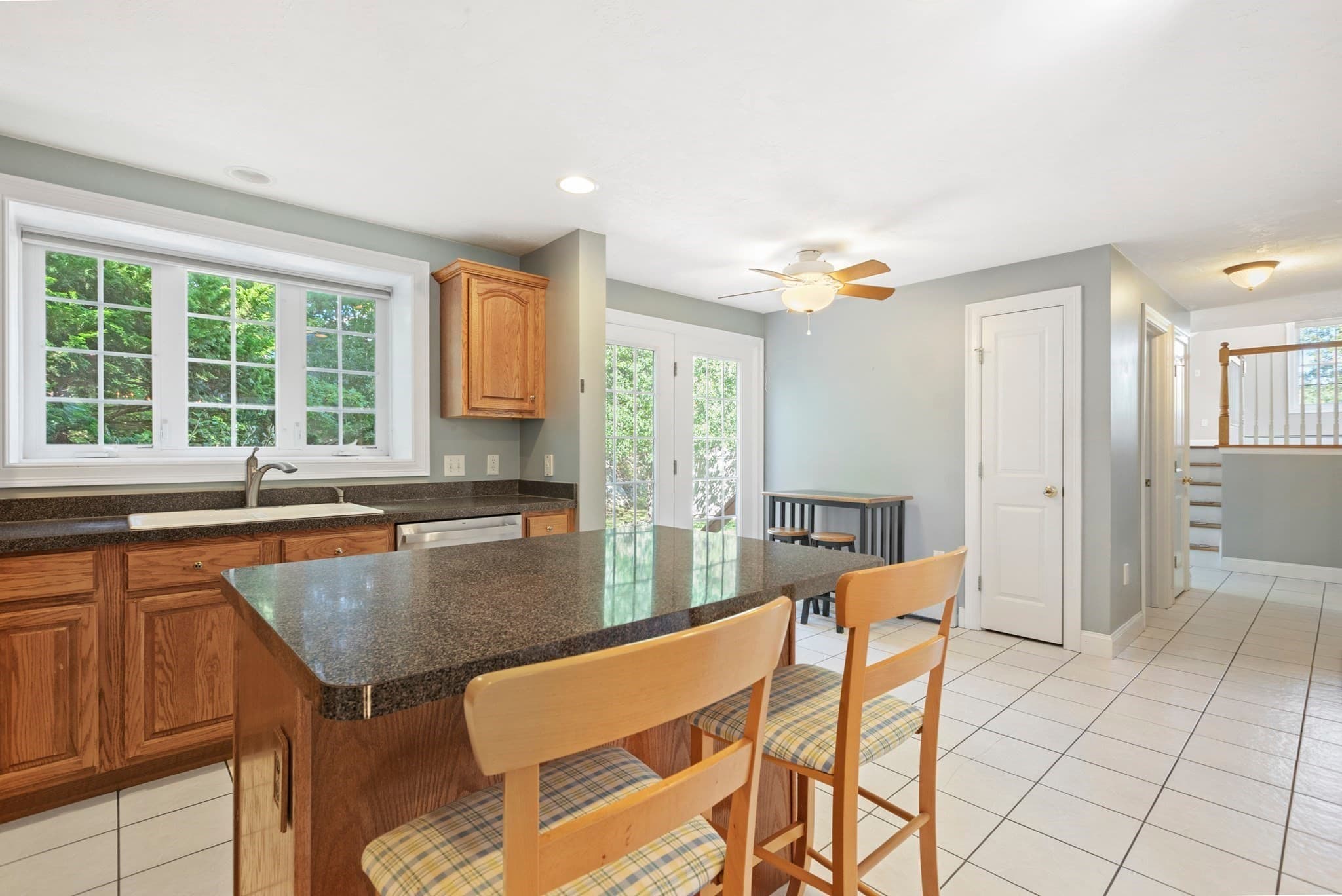 Single Family Residence at 3 Brunelle Dr, Rutland MA 01543, Rutland, photo 7 of 41