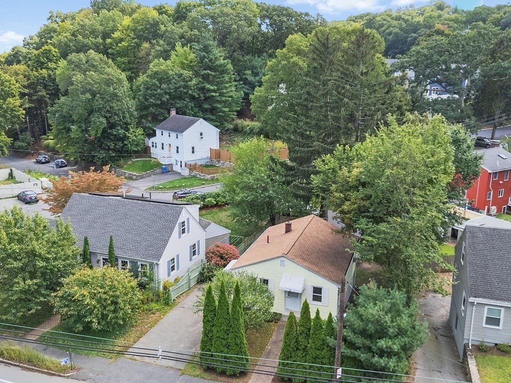 Single Family Residence at 194 Weston Street, Waltham MA 02453, Waltham, photo 34 of 37