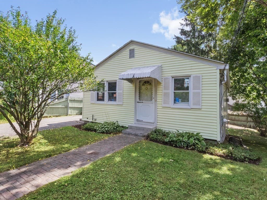 Single Family Residence at 194 Weston Street, Waltham MA 02453, Waltham, photo 29 of 37
